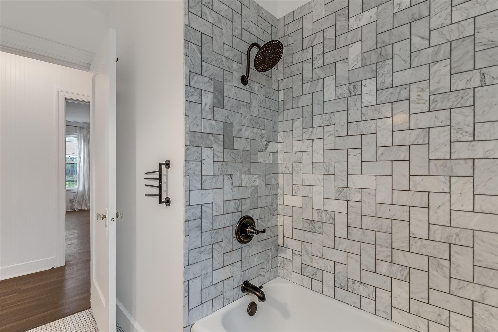 4716 Avenue G None Property Photo 18