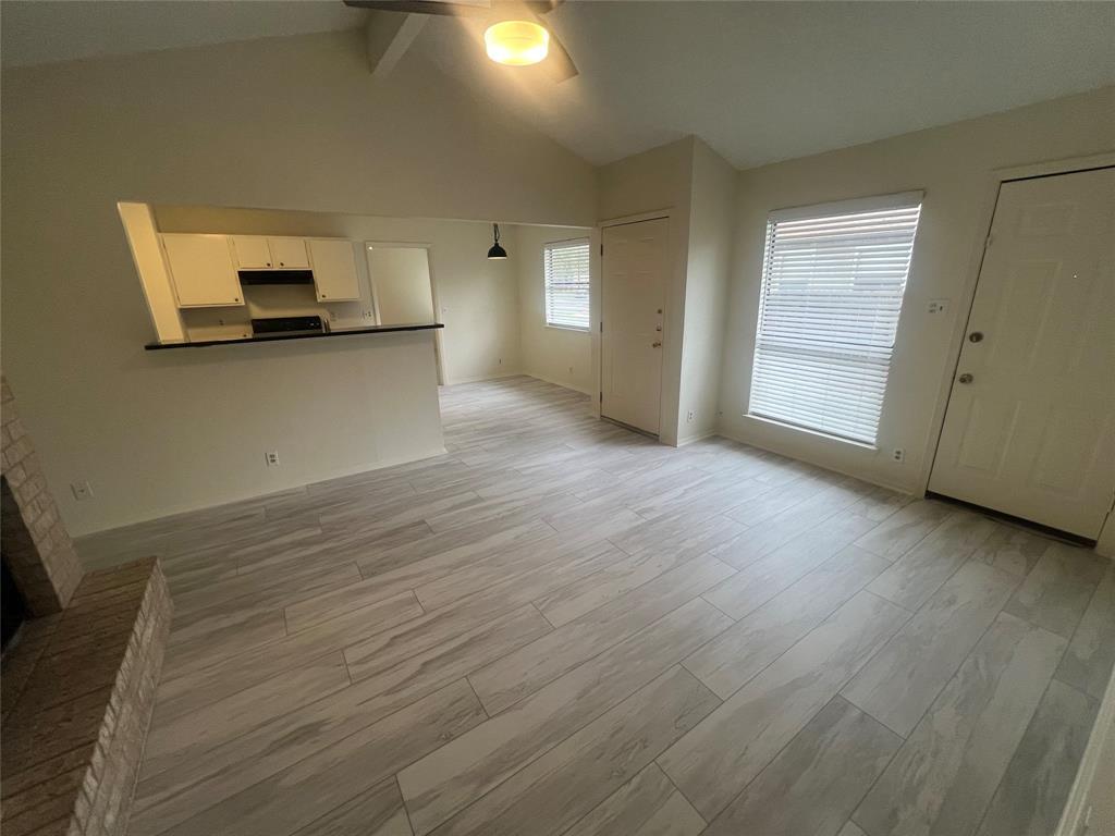 807 Lloyd Ln #a Property Photo 5