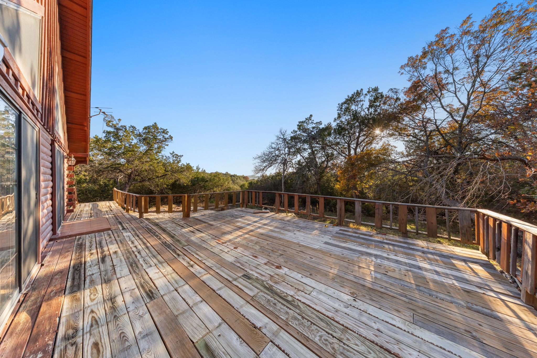 1045 Bellewood None Property Photo 27