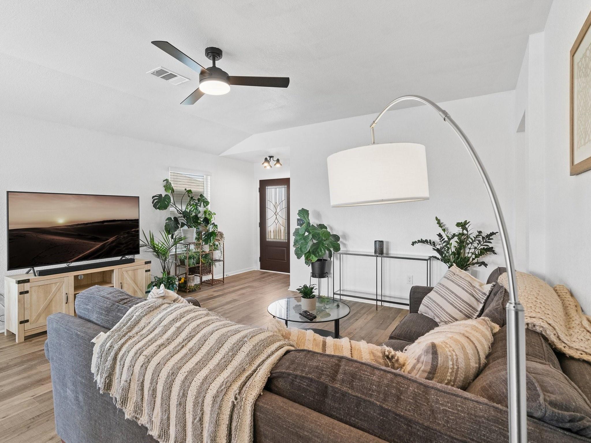 6301 Diamondleaf Bnd Property Photo 1