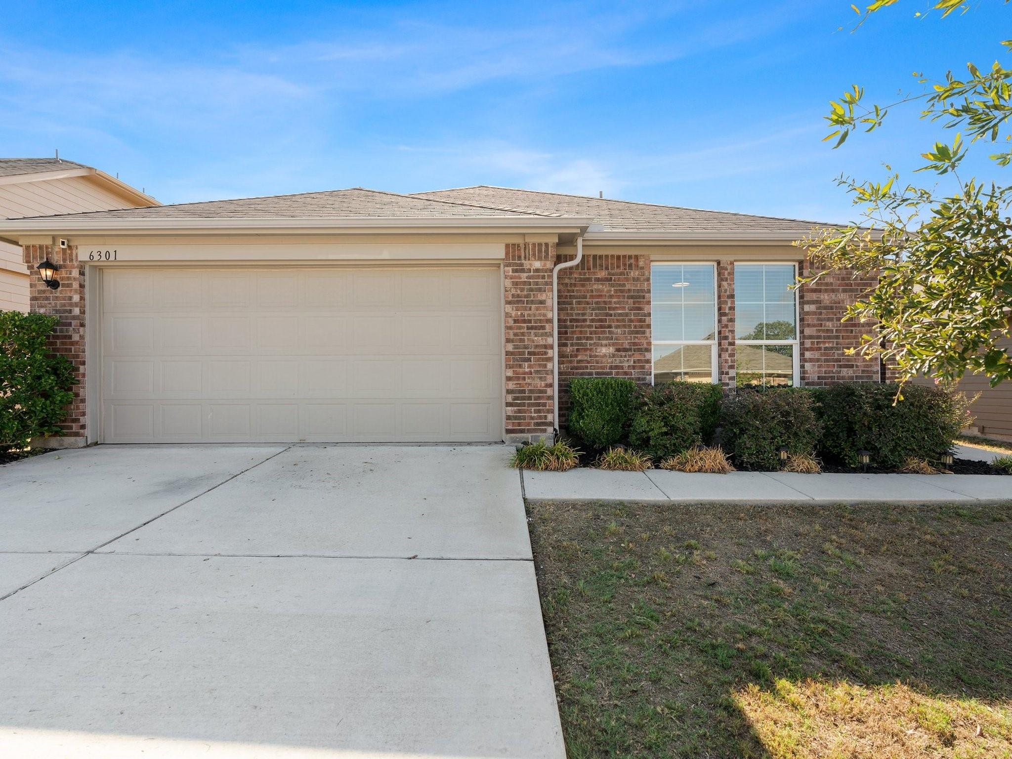 6301 Diamondleaf Bnd Property Photo 5