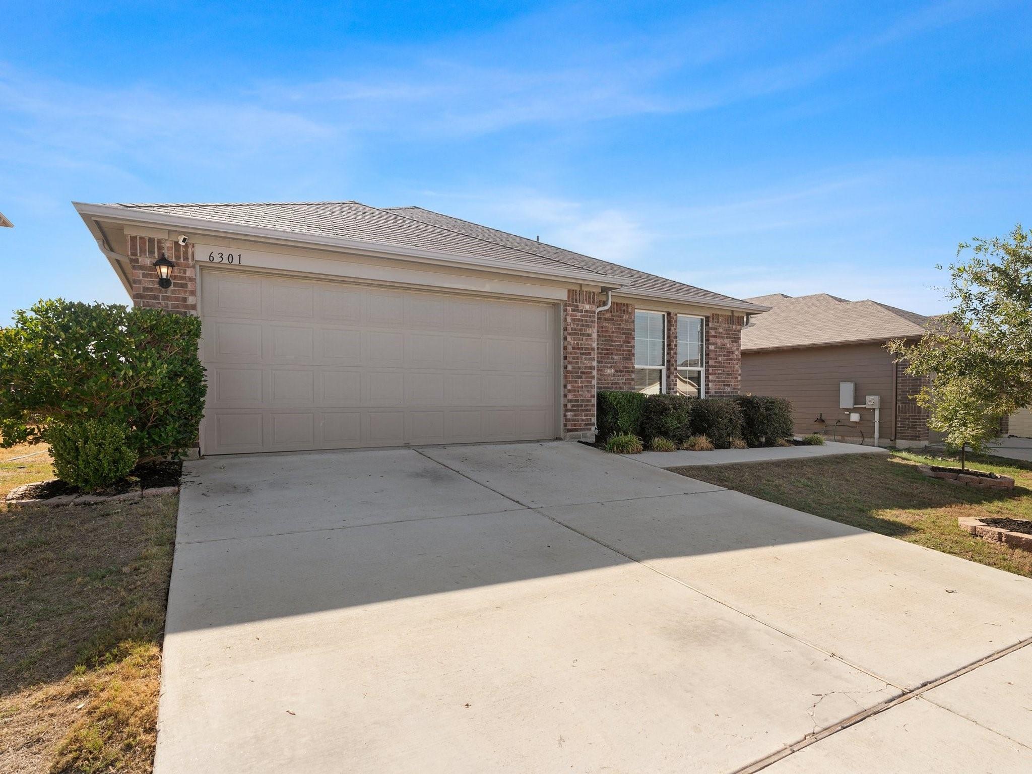 6301 Diamondleaf Bnd Property Photo 6