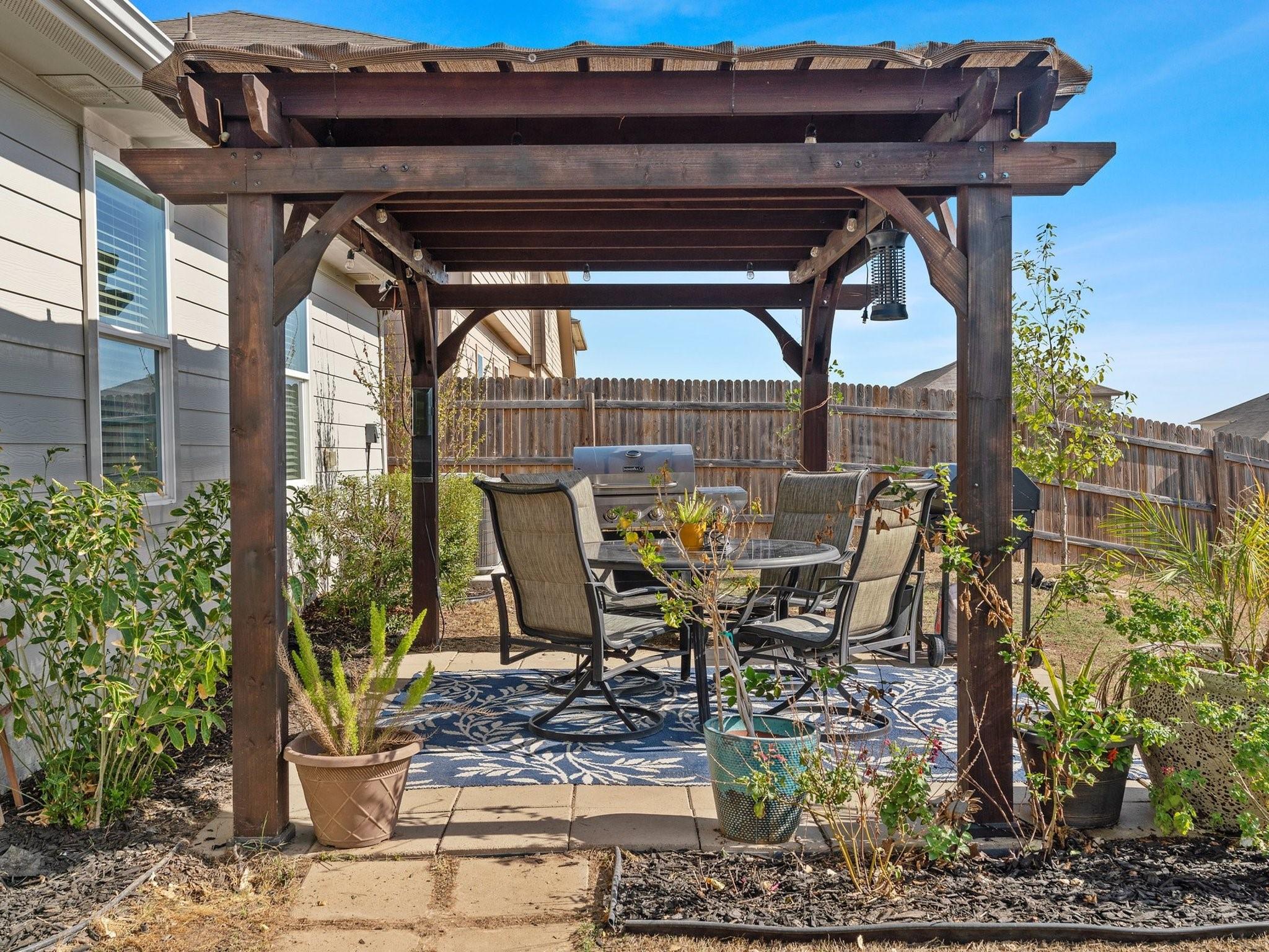6301 Diamondleaf Bnd Property Photo 24