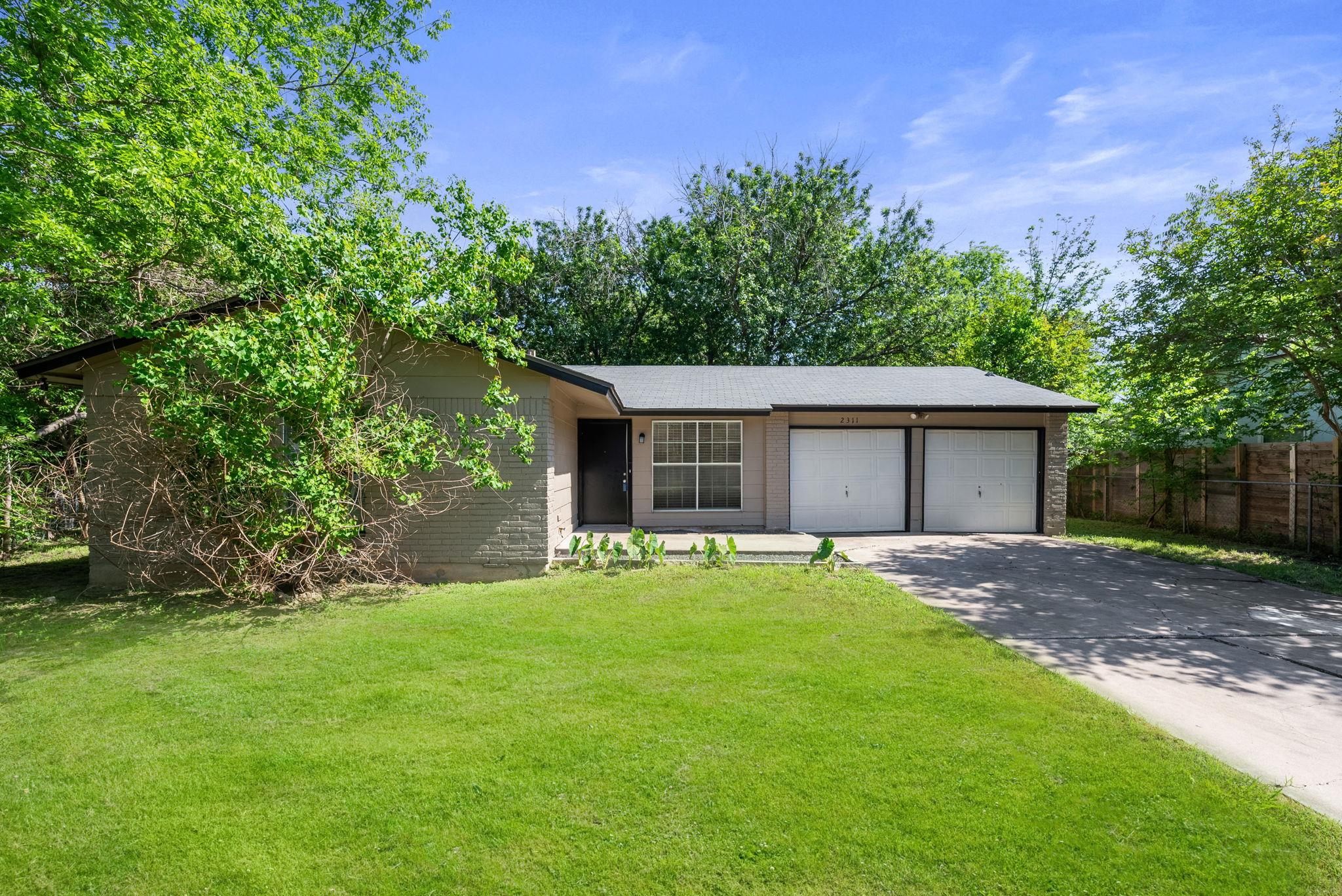 2311 Peppertree Ct Property Photo
