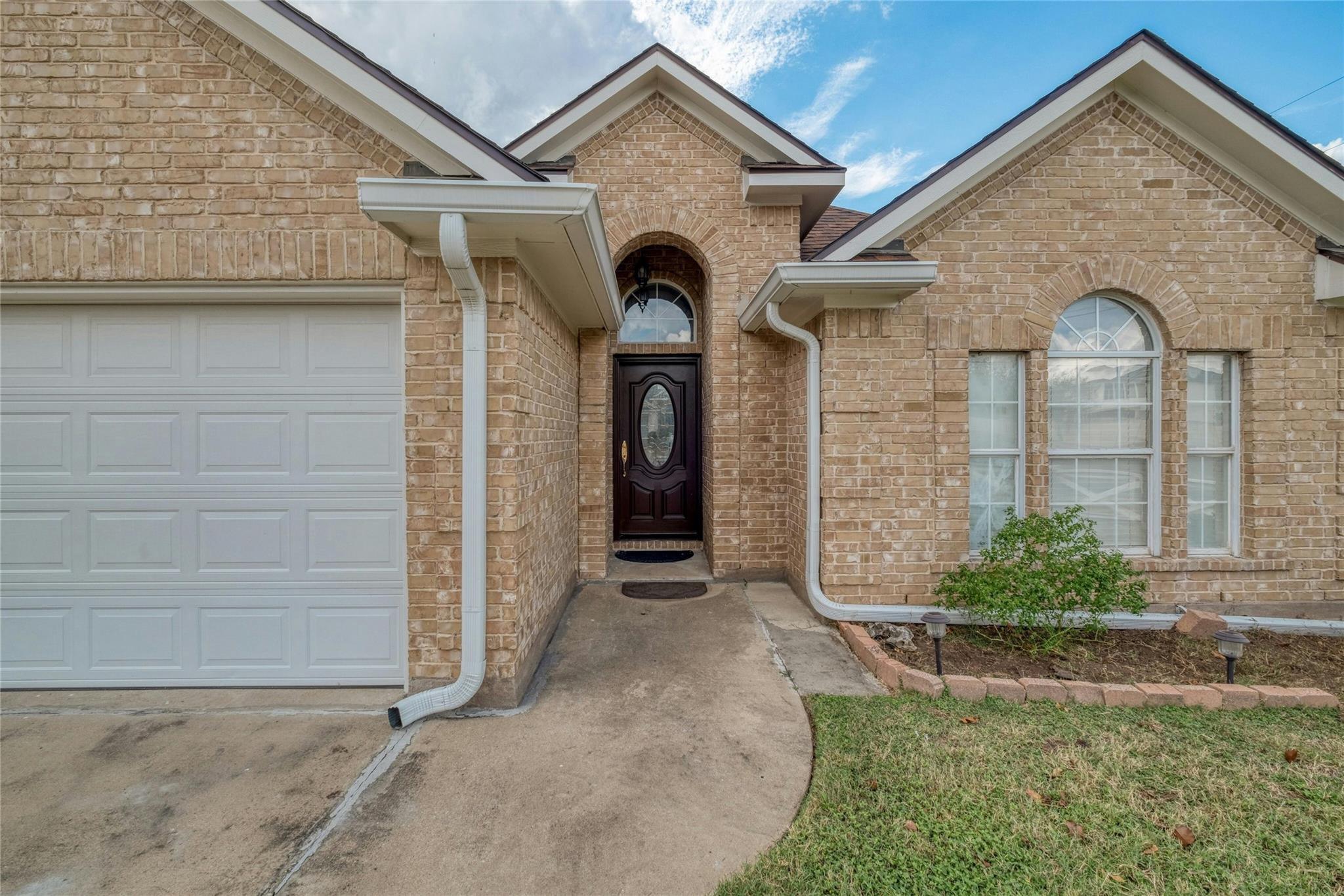2901 Flower Hill DR Property Photo 1