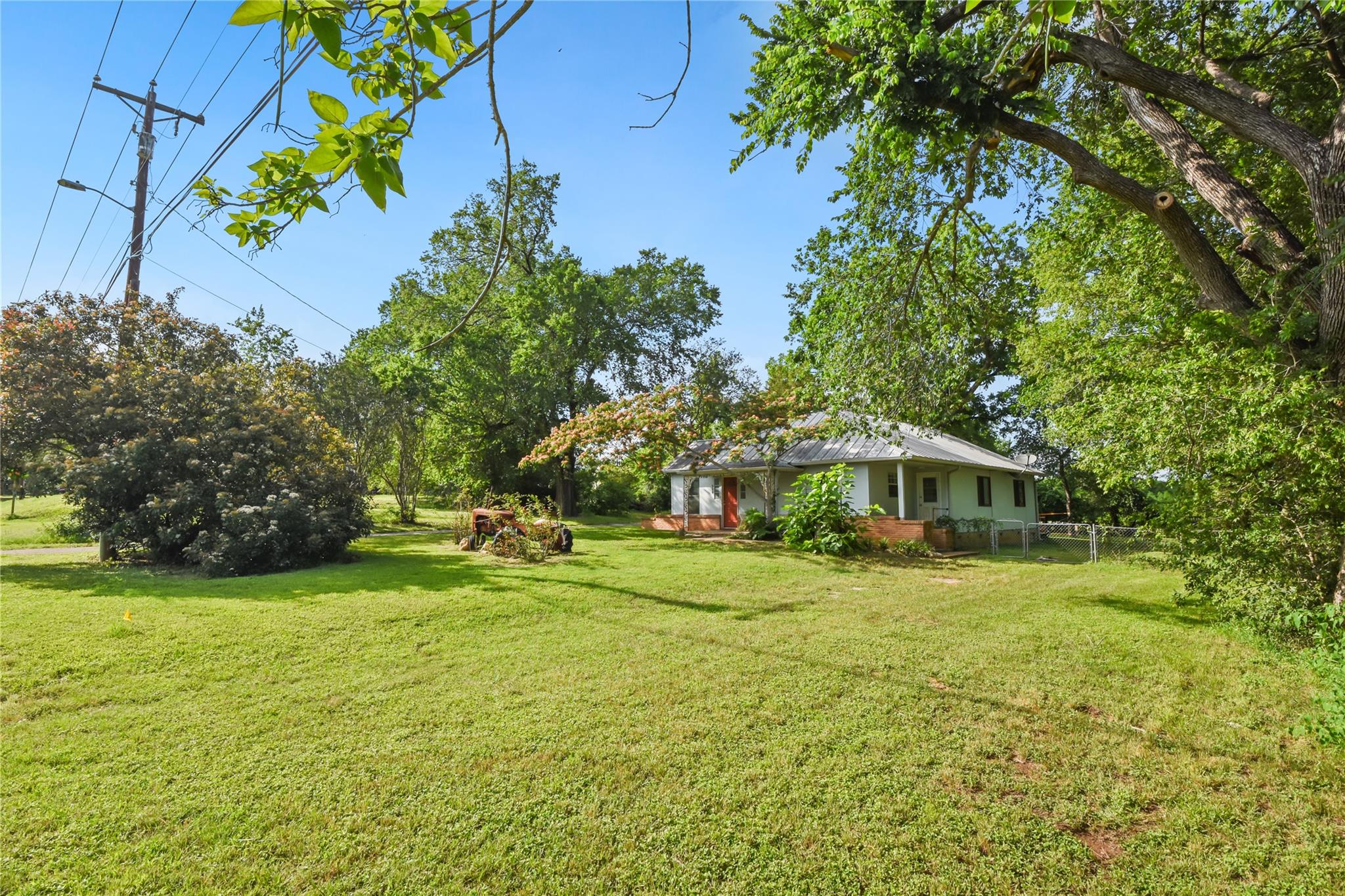 528 Old Mcdade Rd Property Photo 37