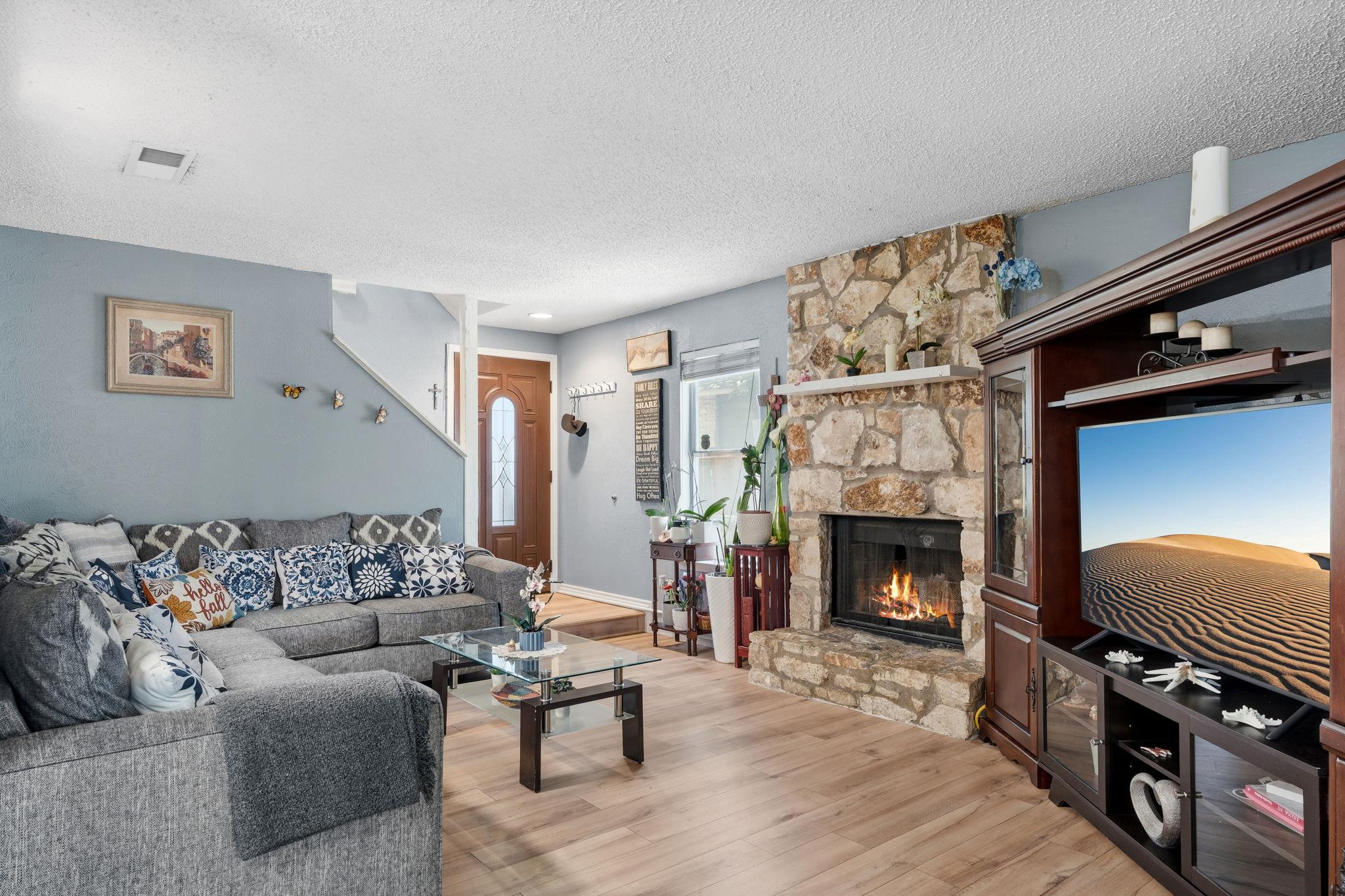1304 Cool Shadow Dr Property Photo 10