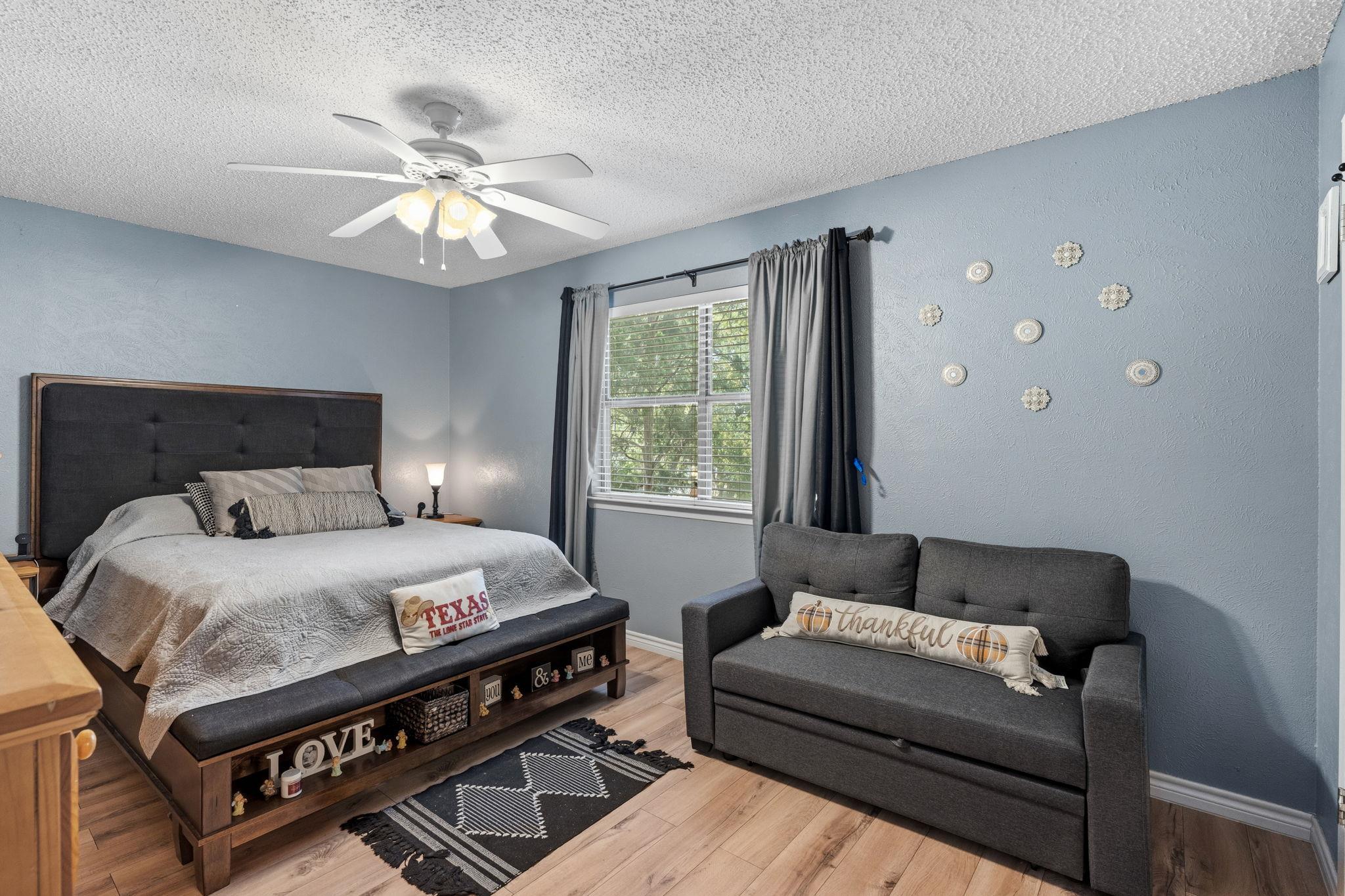 1304 Cool Shadow Dr Property Photo 12