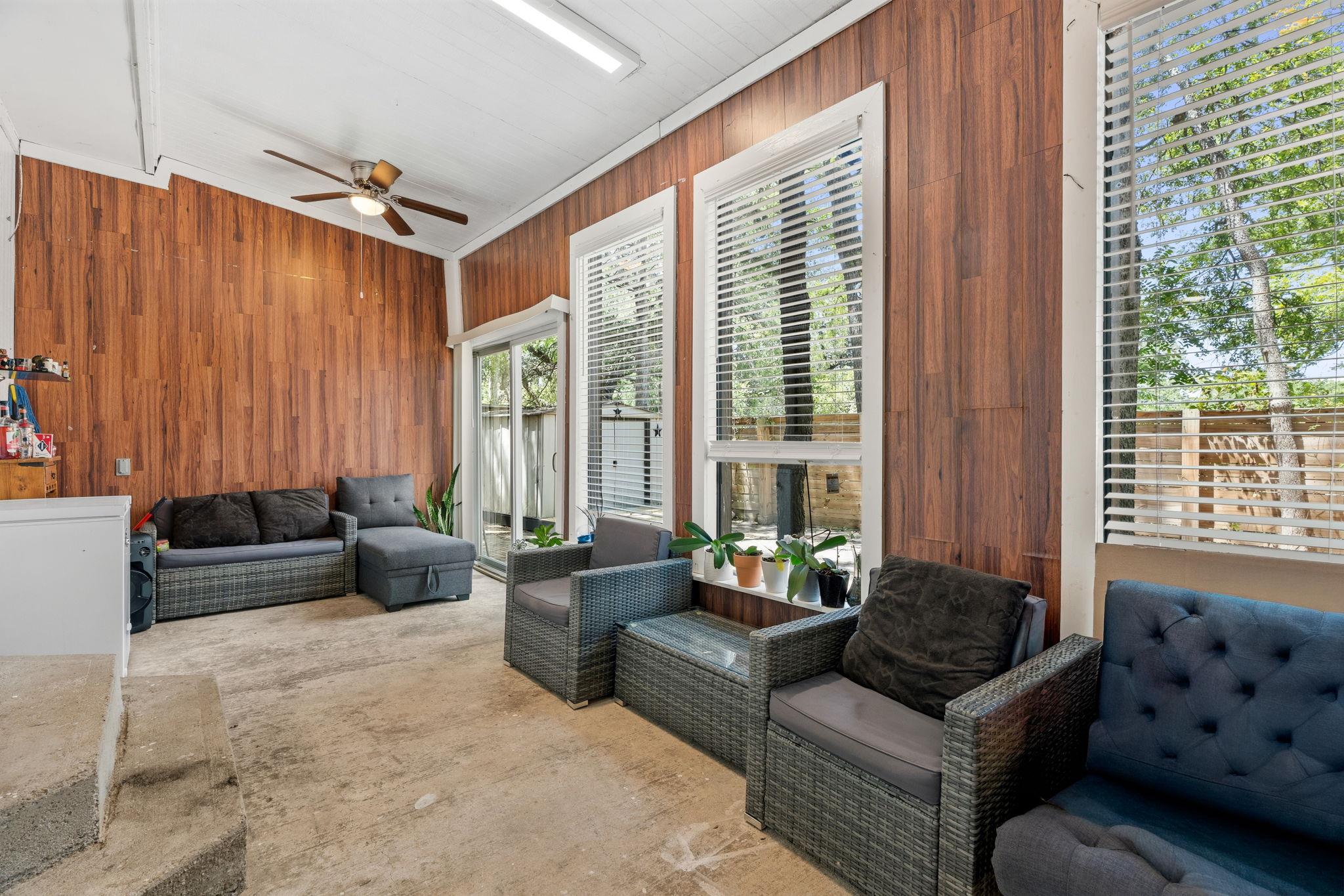 1304 Cool Shadow Dr Property Photo 21