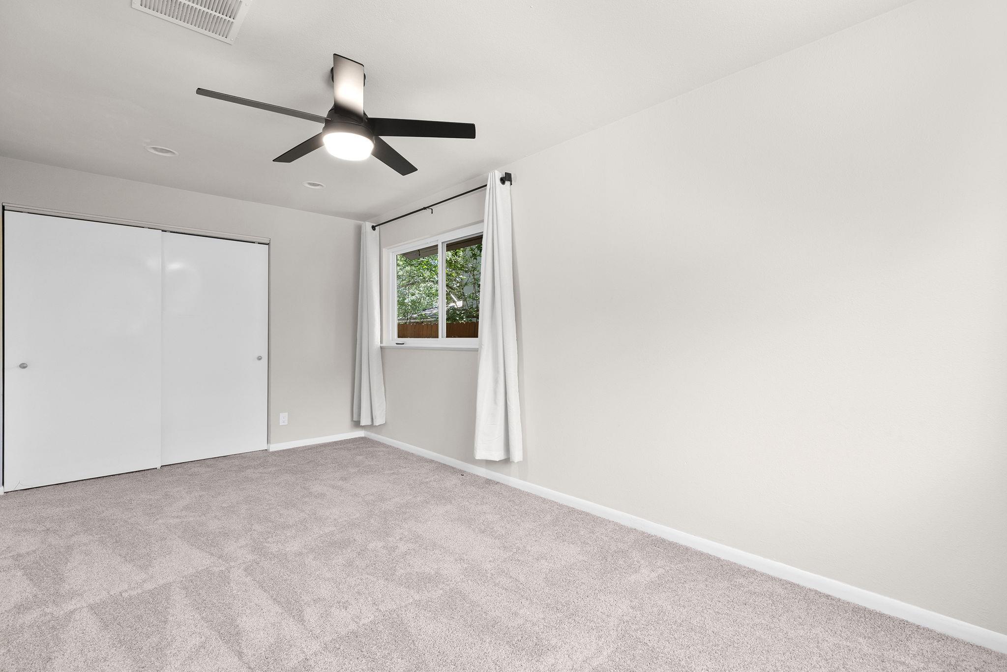 501 Arbor Ln Property Photo 13