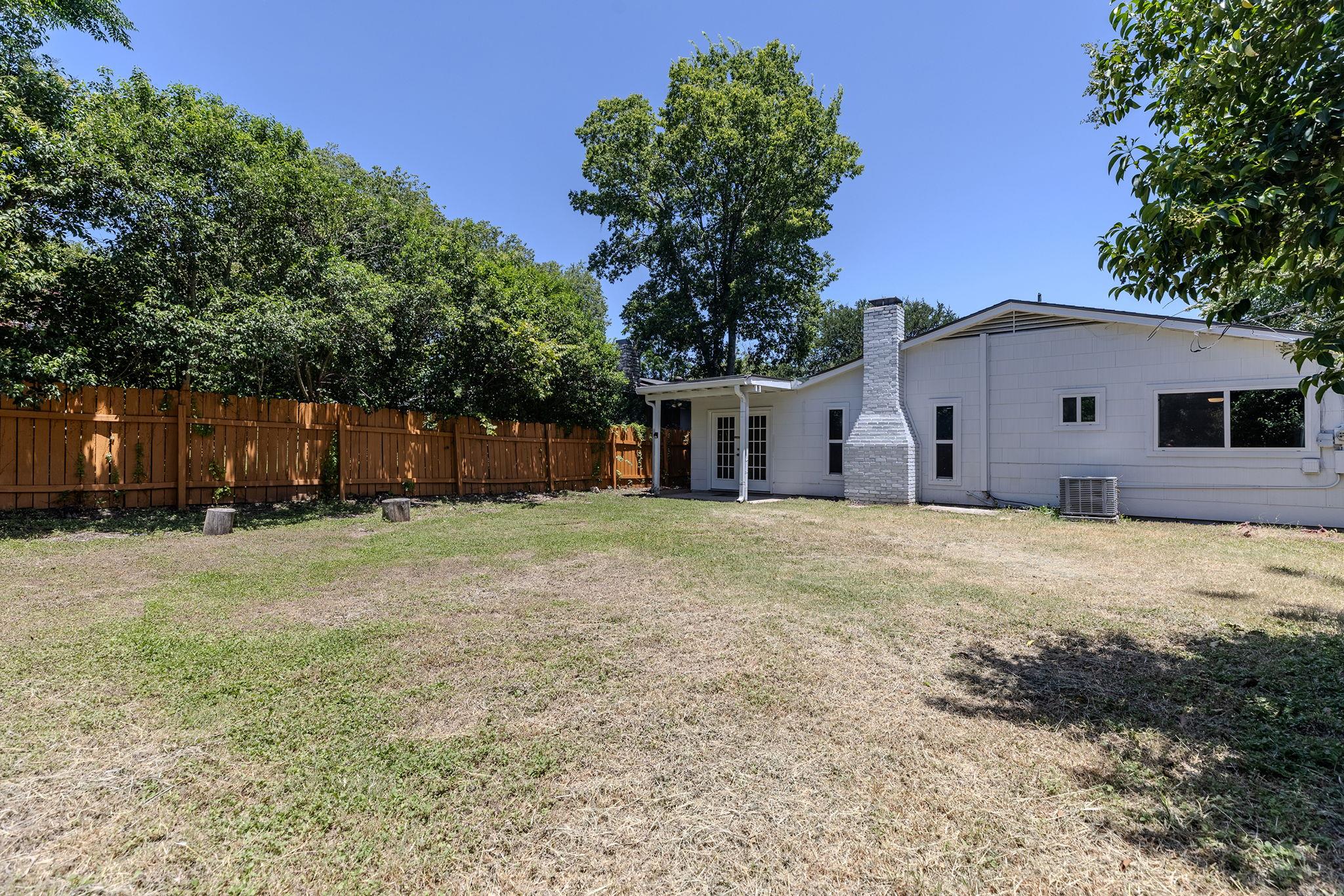 501 Arbor Ln Property Photo 28