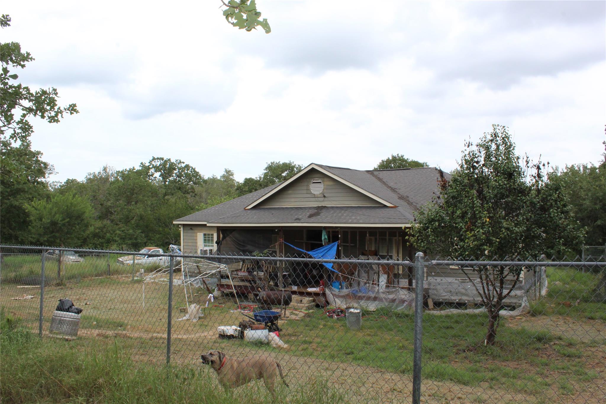 332 Thousand Oaks Dr Property Photo 1