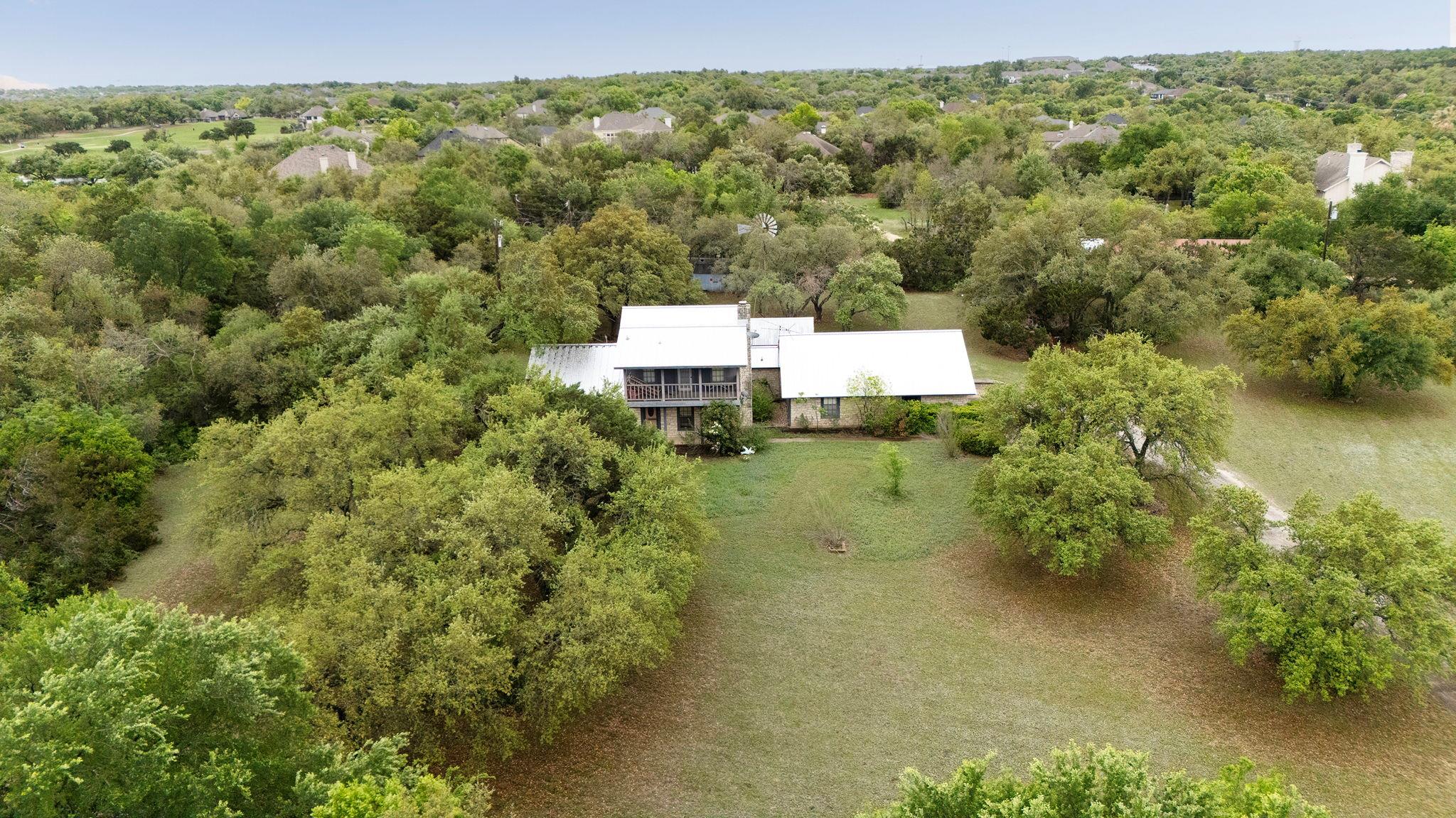 9 Wildflower Trl Property Photo 7