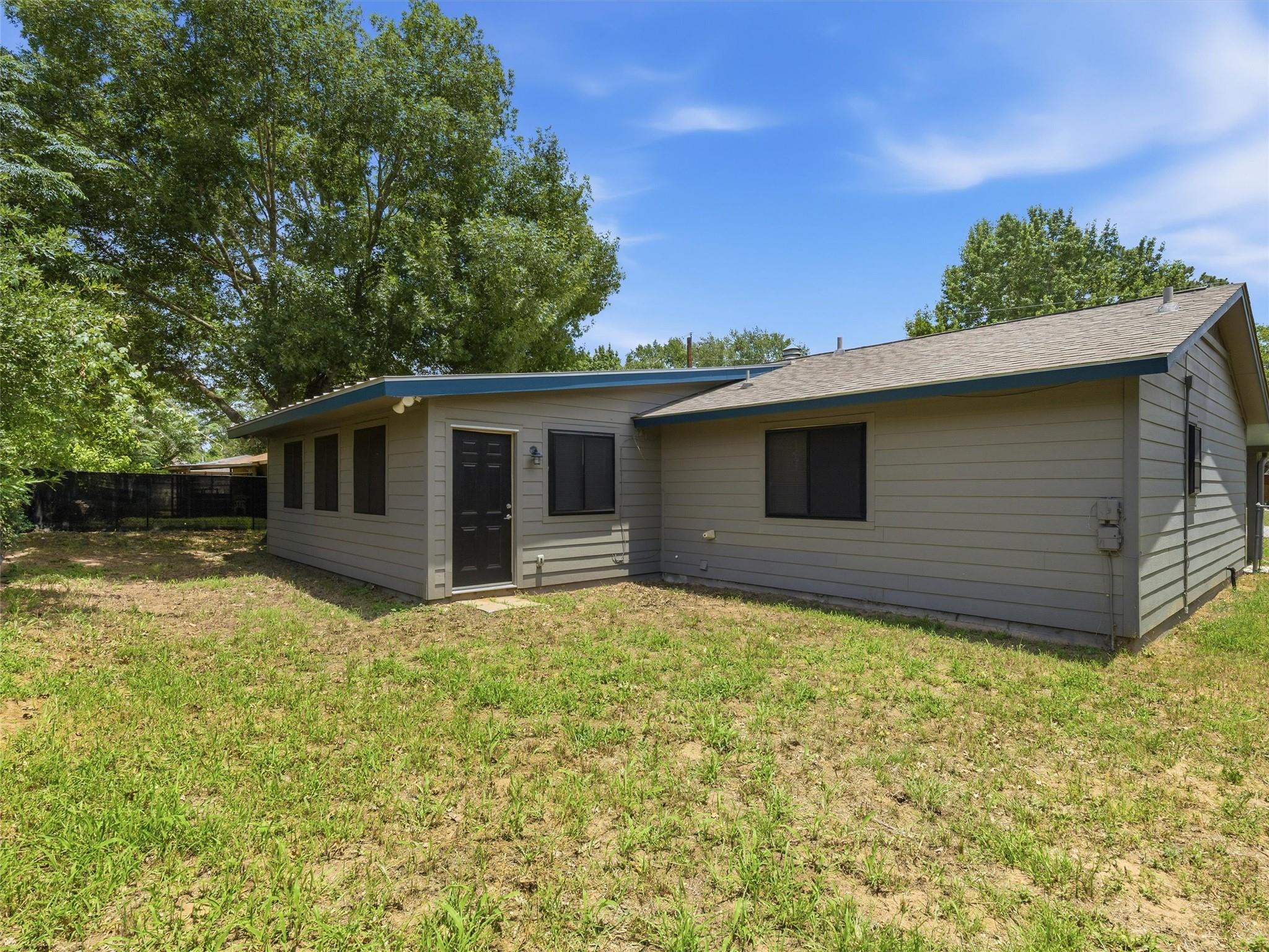 1037 Wilkes Cir Property Photo 23