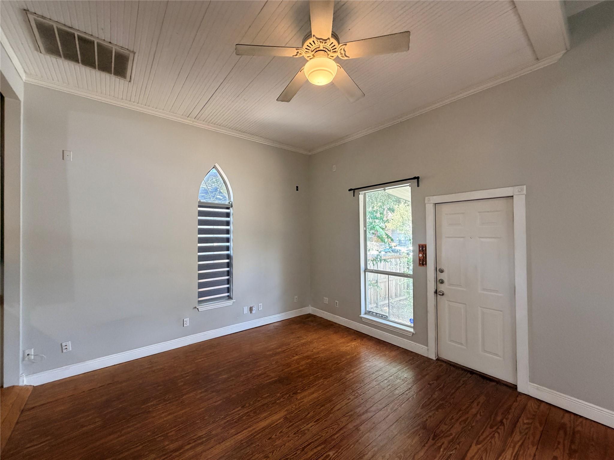 1509 Willow St Property Photo 6