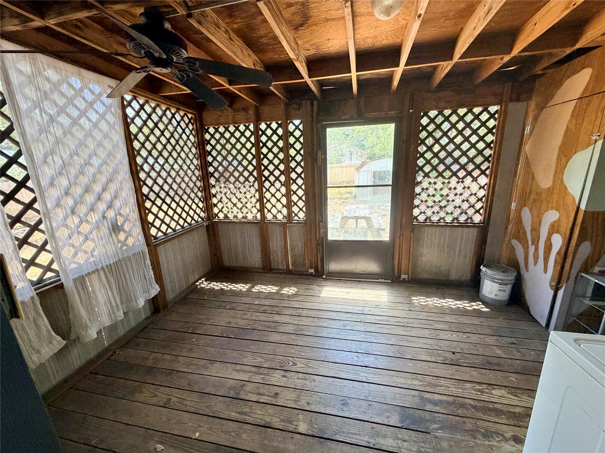 1509 Willow St Property Photo 16