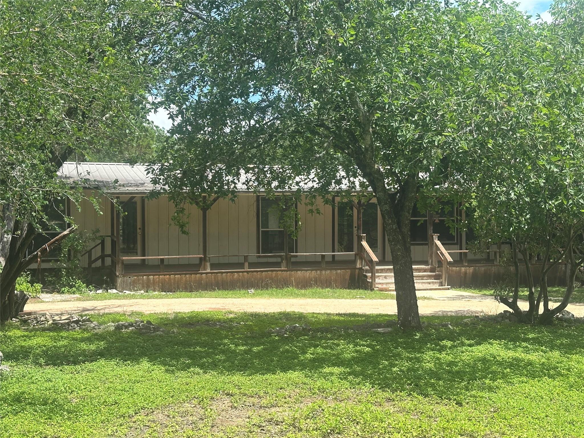 630 Hillsedge Rd Property Photo 1
