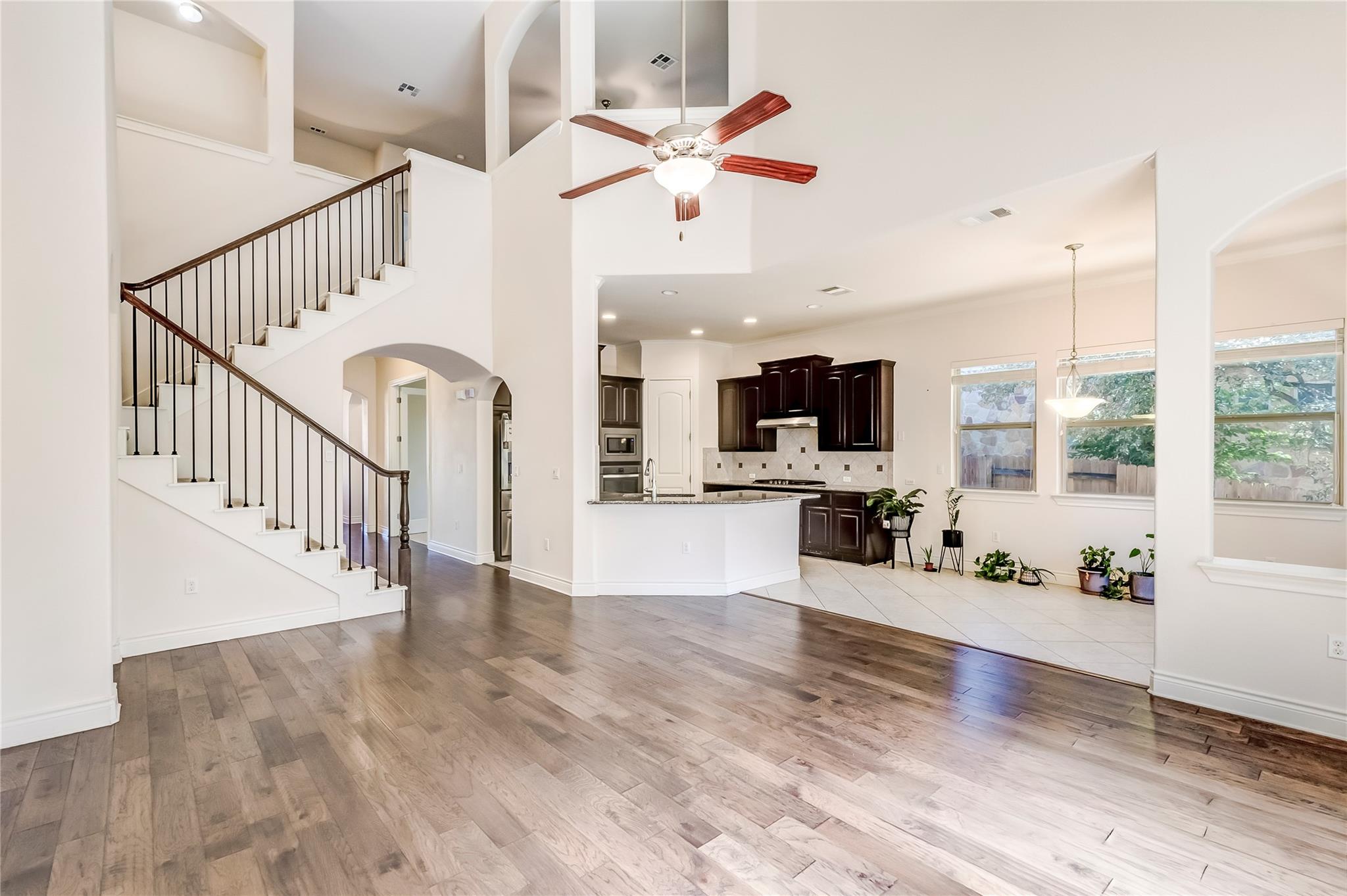 15517 Bended Knee Dr Property Photo 10