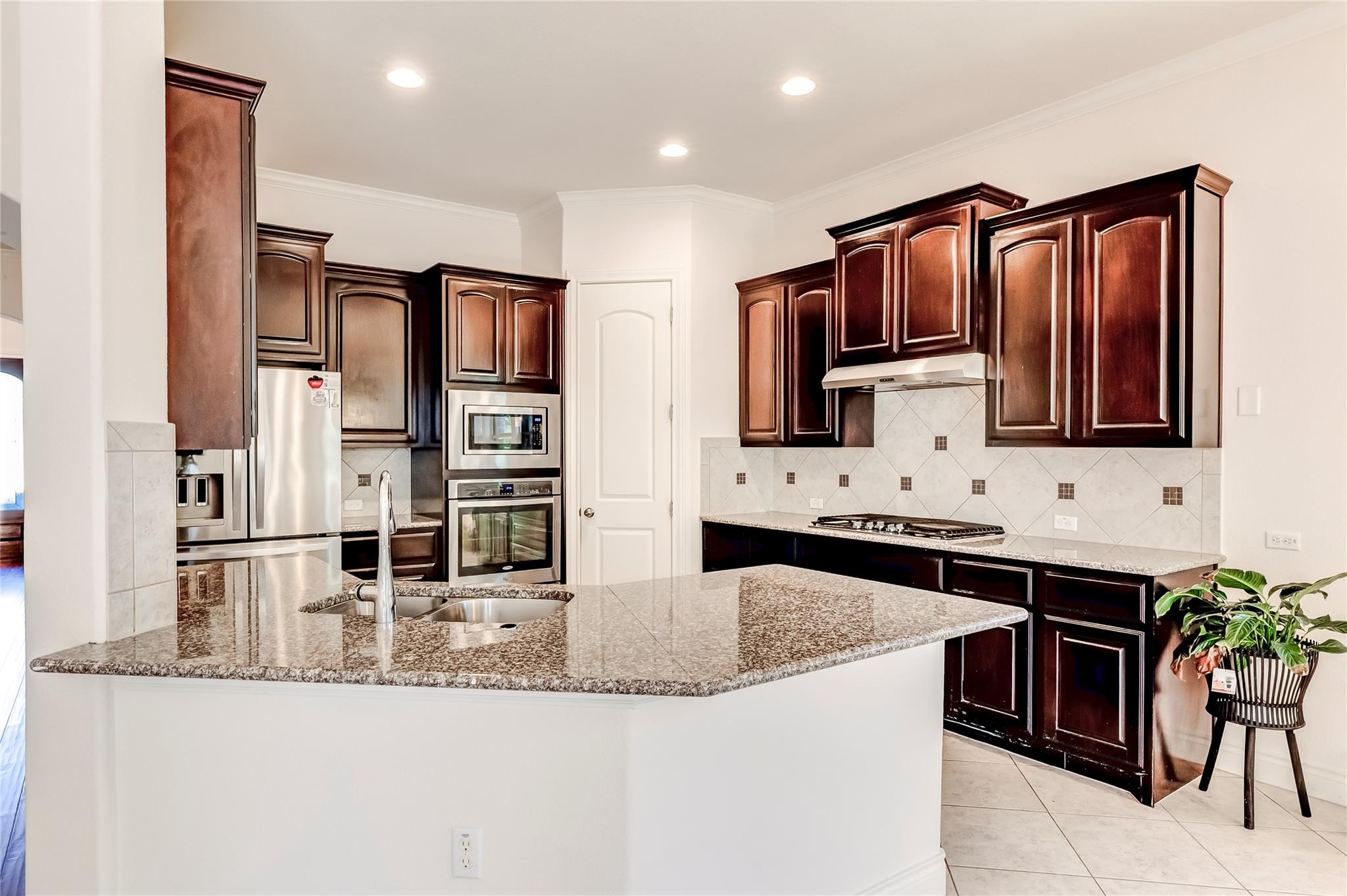15517 Bended Knee Dr Property Photo 12