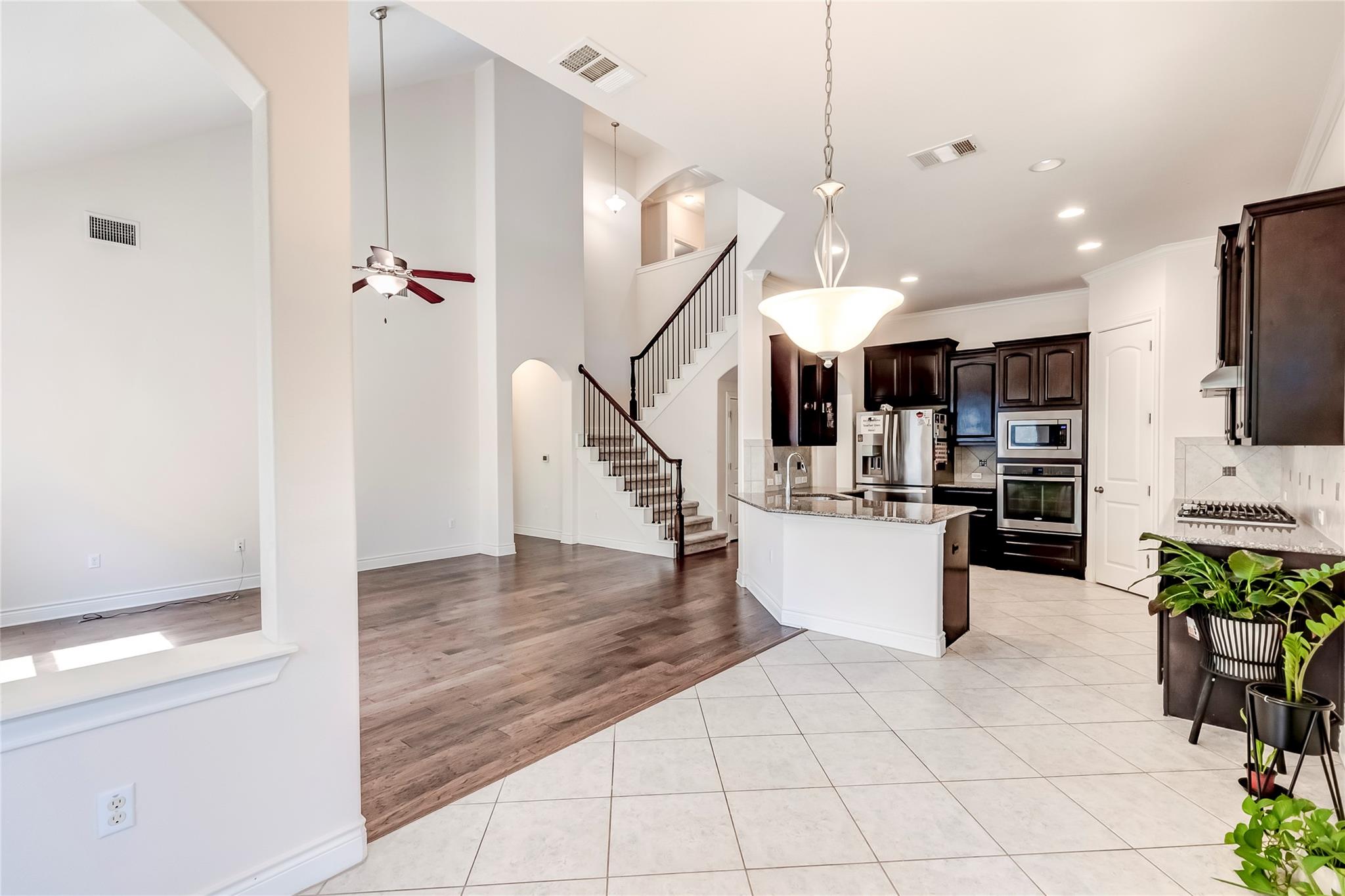 15517 Bended Knee Dr Property Photo 17