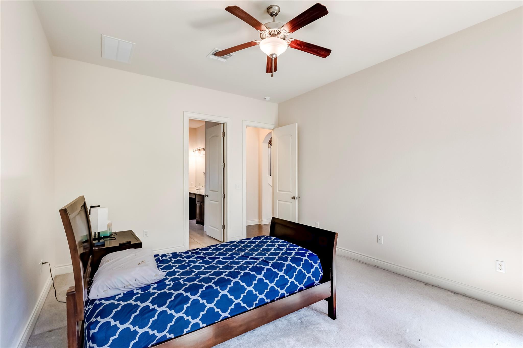 15517 Bended Knee Dr Property Photo 20