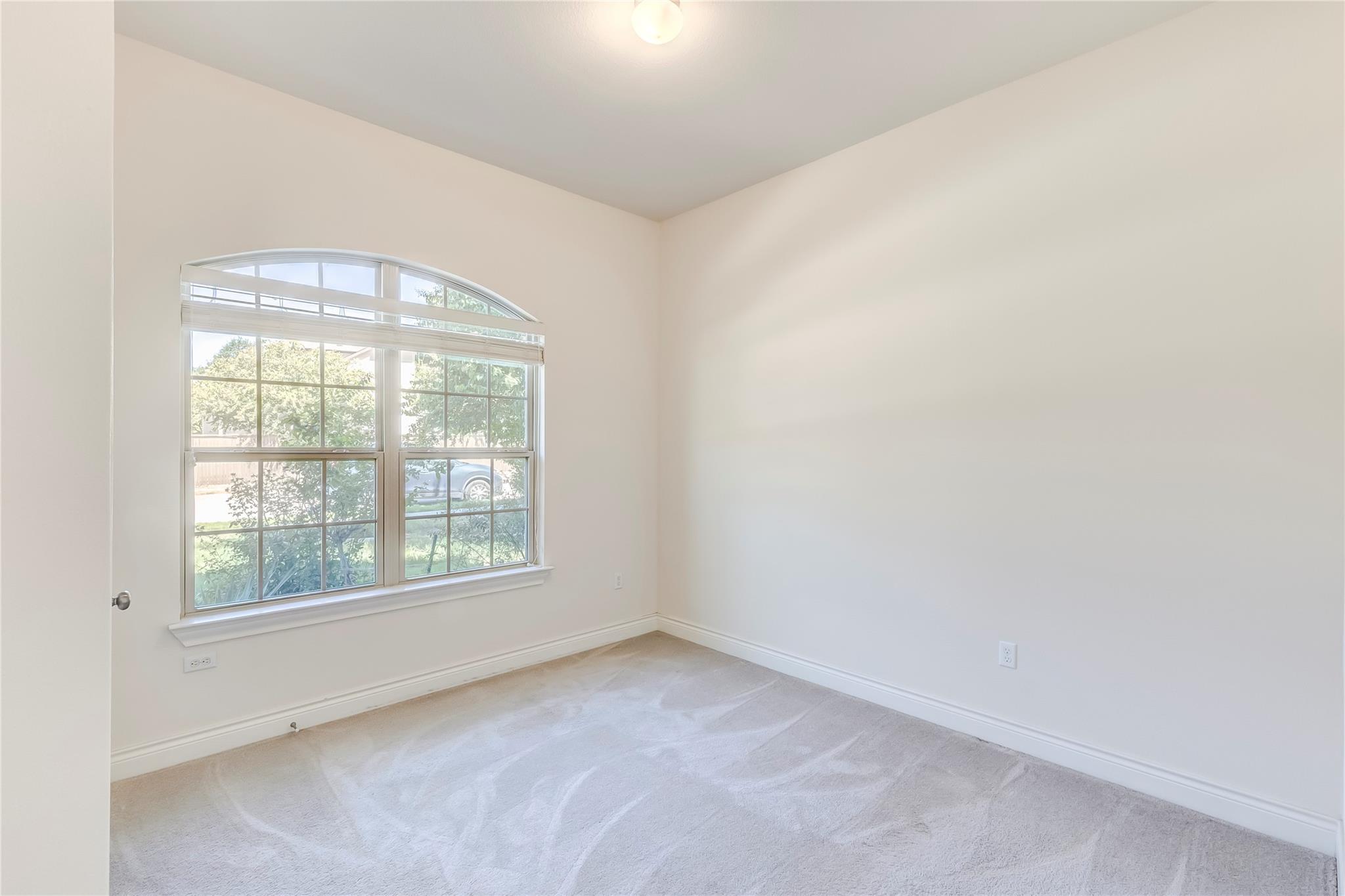 15517 Bended Knee Dr Property Photo 24