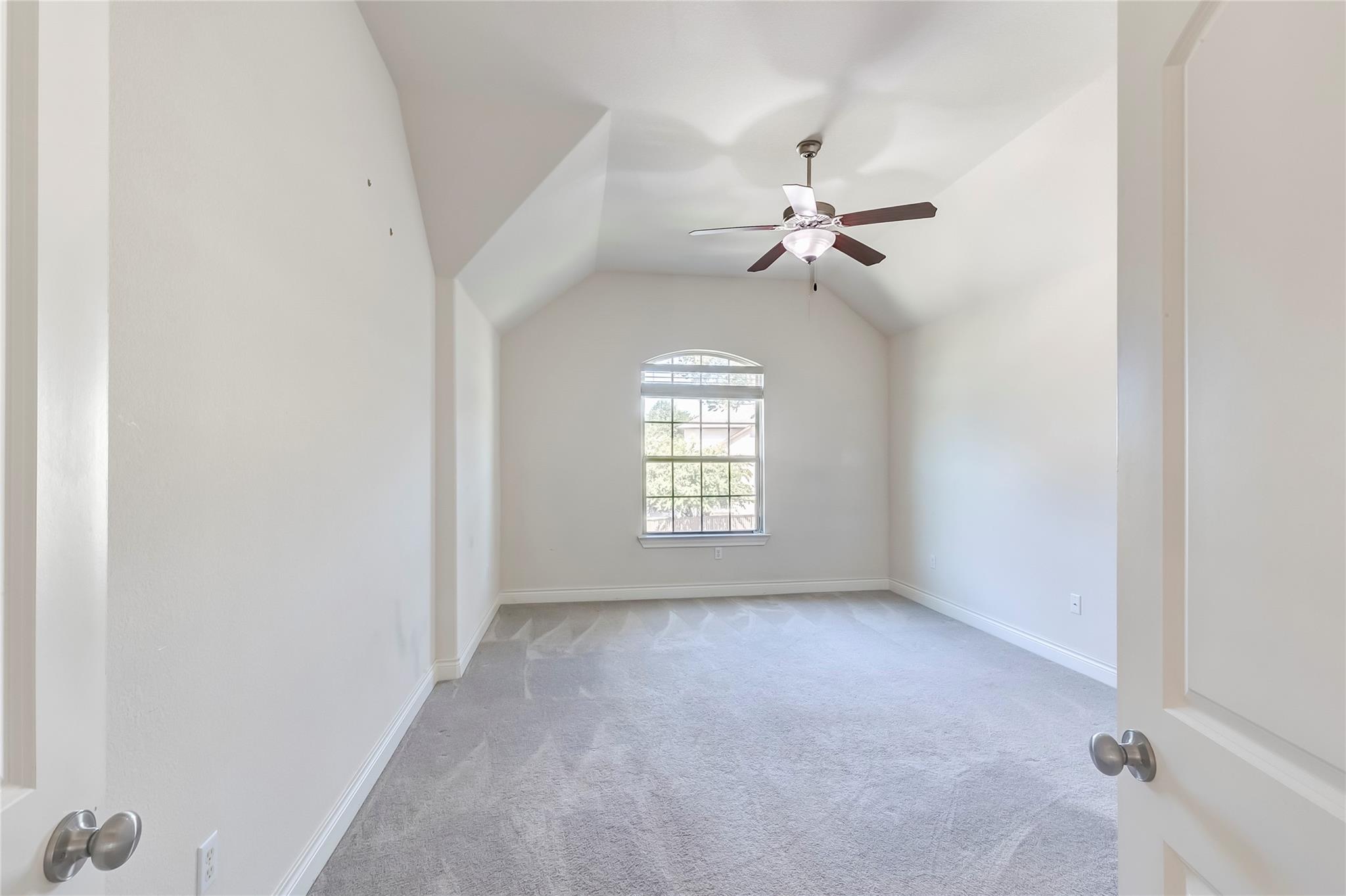 15517 Bended Knee Dr Property Photo 28