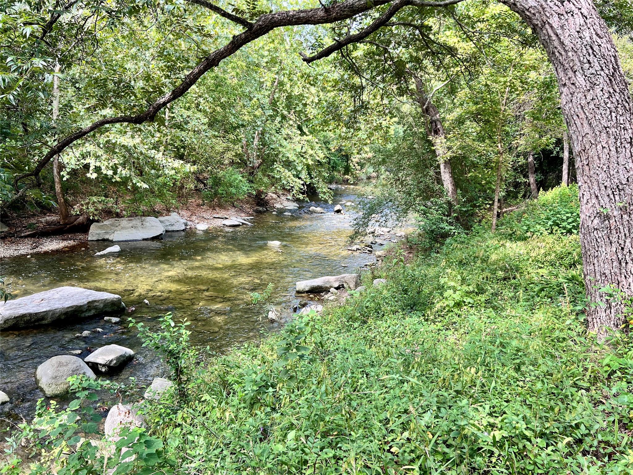 2015 Sam Bass Rd Property Photo 14
