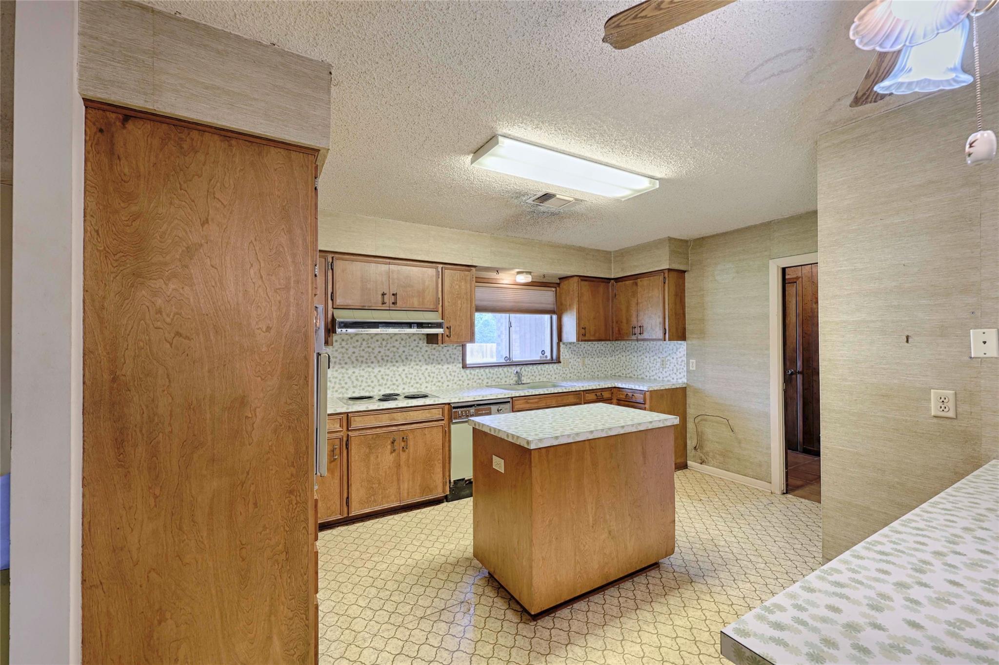 808 Herder Ave Property Photo 13