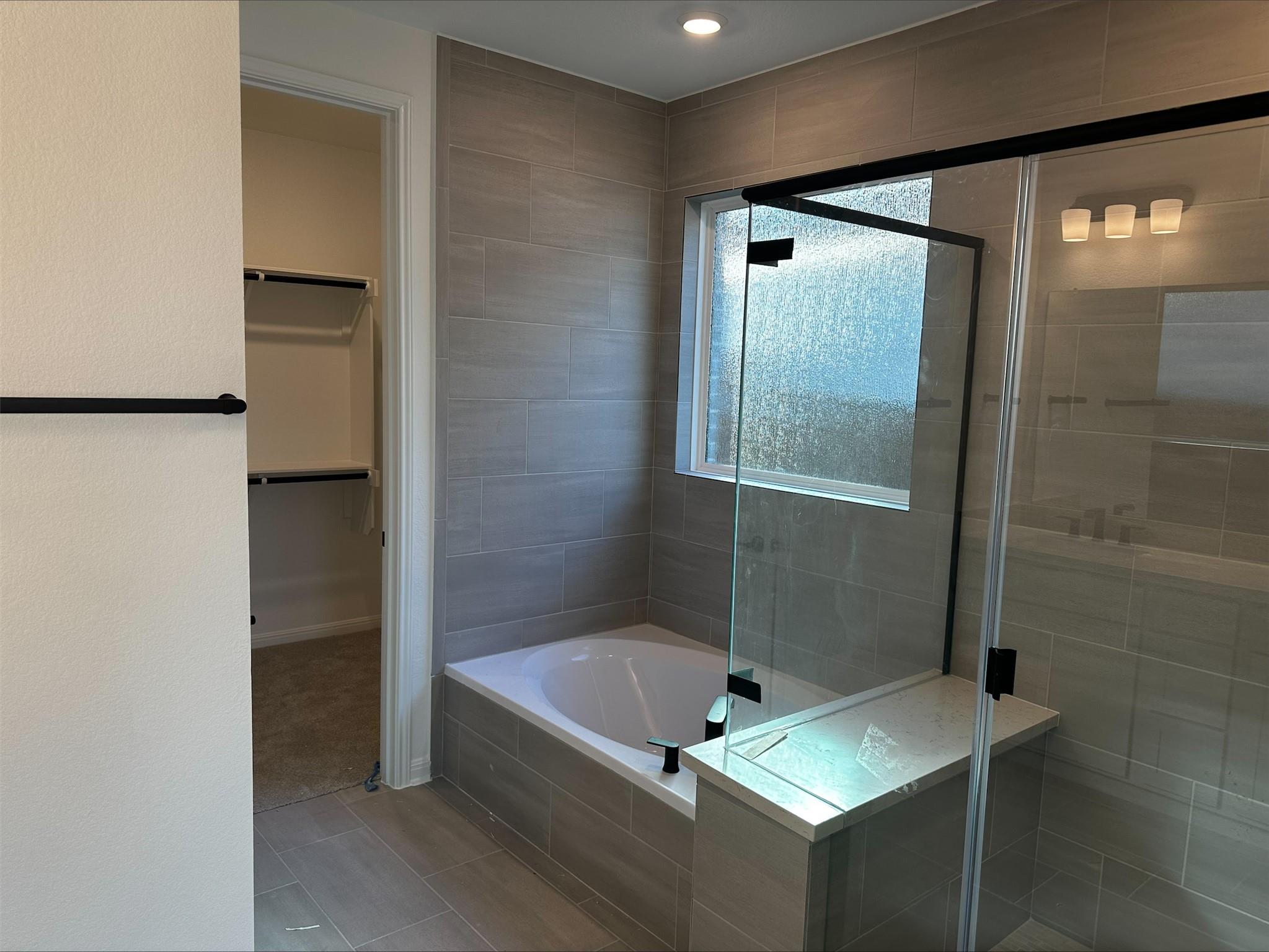 1101 Scenic Green Loop Property Photo 31
