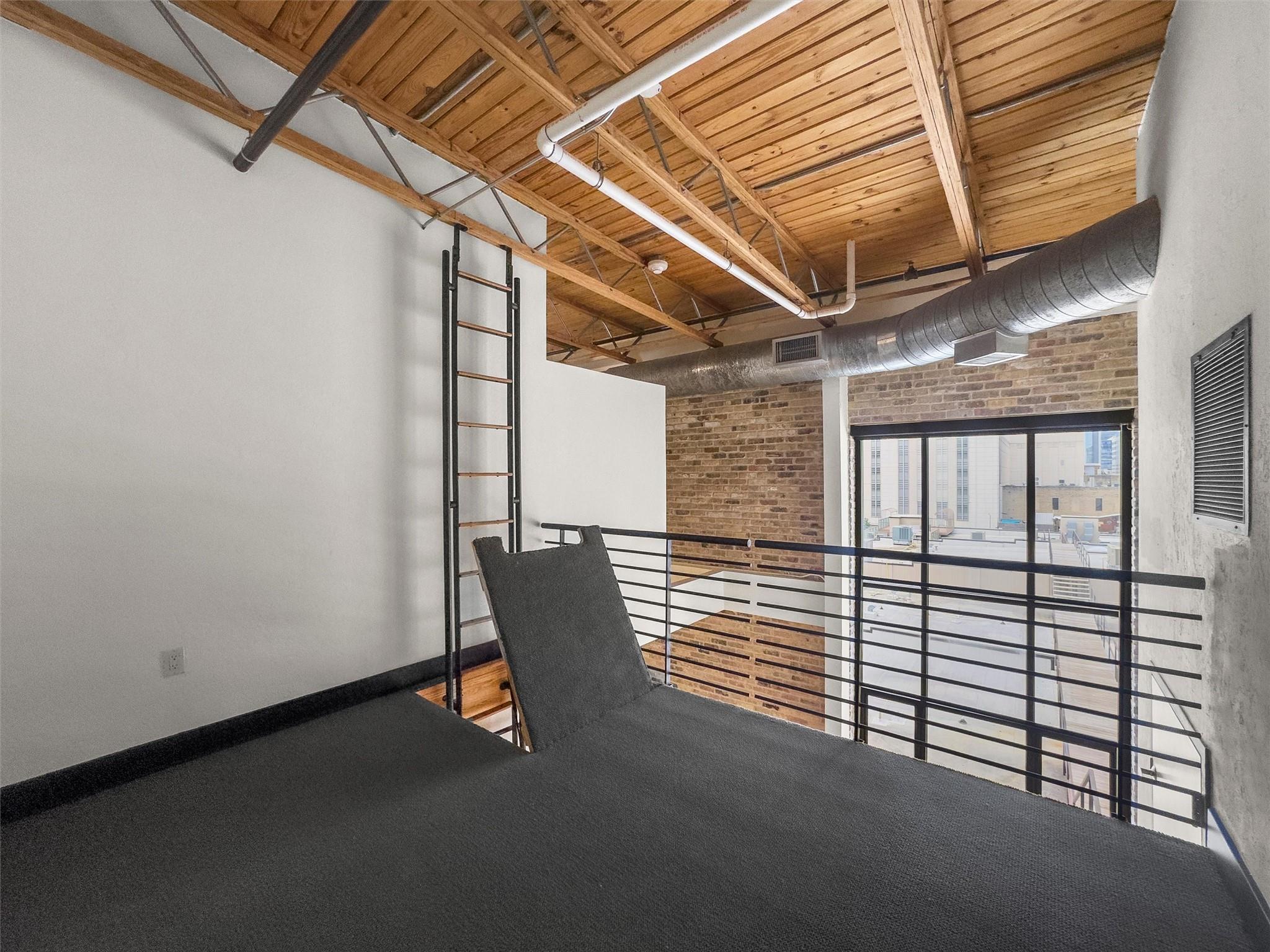 411 Brazos St #312 Property Photo 6