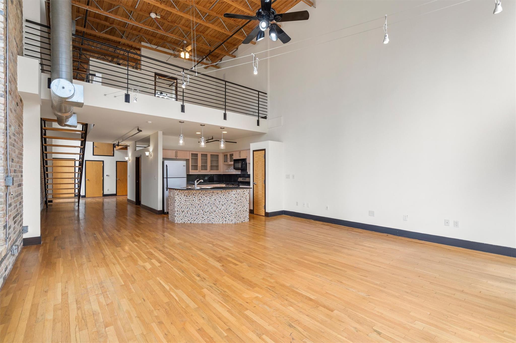411 Brazos St #312 Property Photo 8