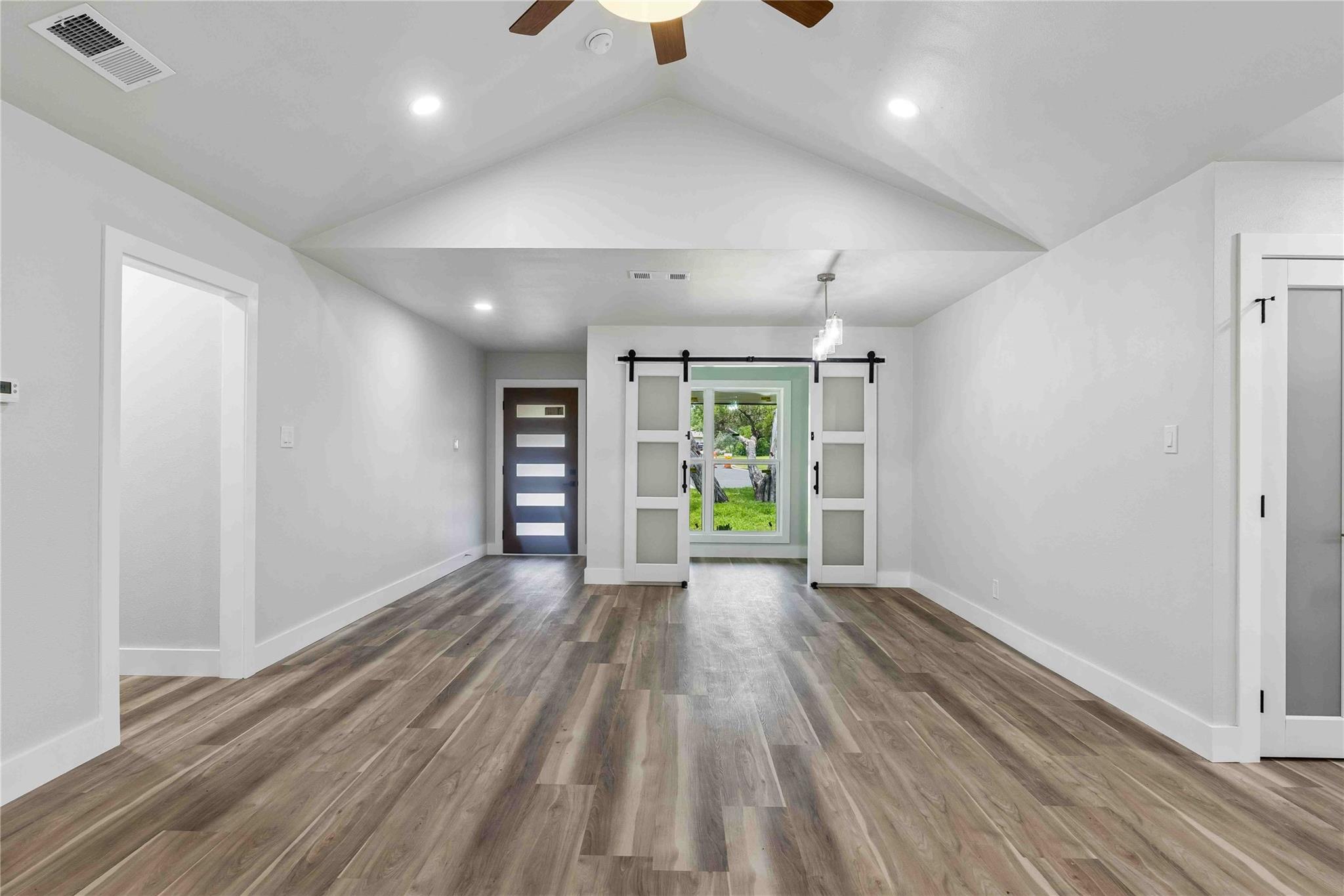 2306 Standish Dr Property Photo 11