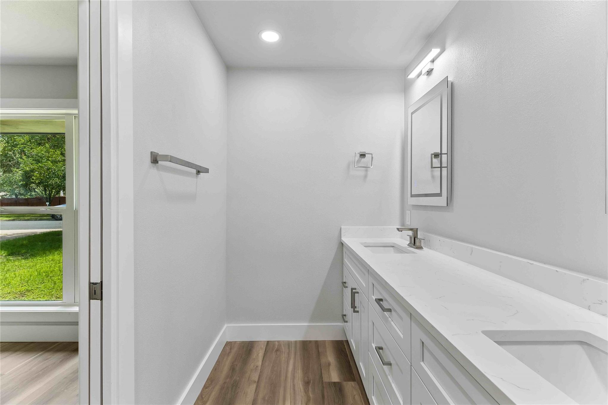2306 Standish Dr Property Photo 23