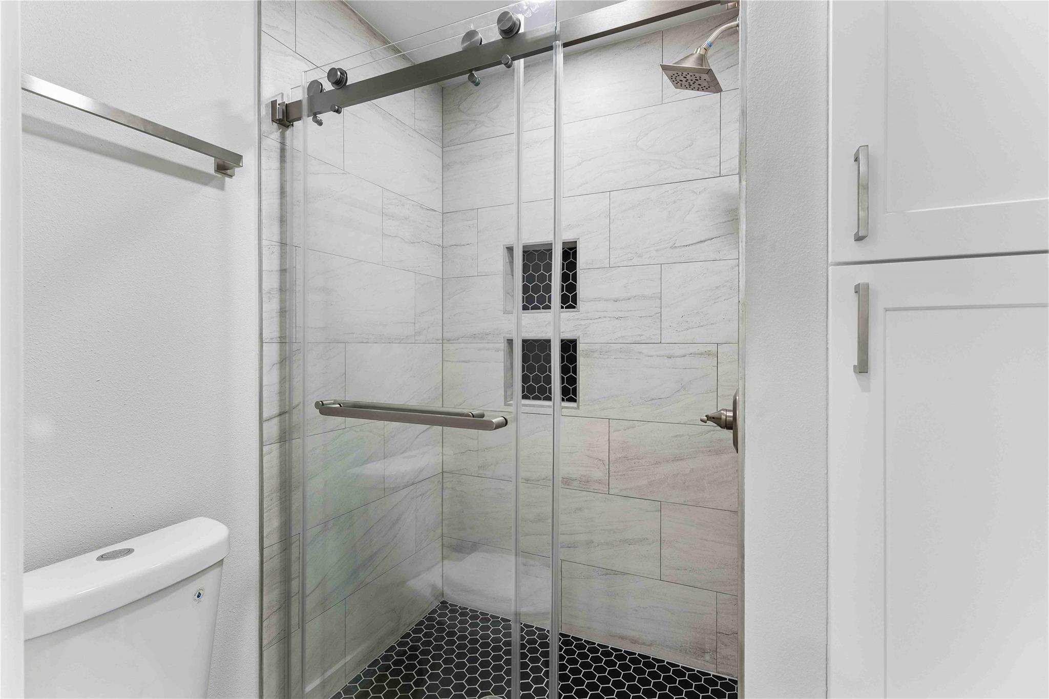 2306 Standish Dr Property Photo 25