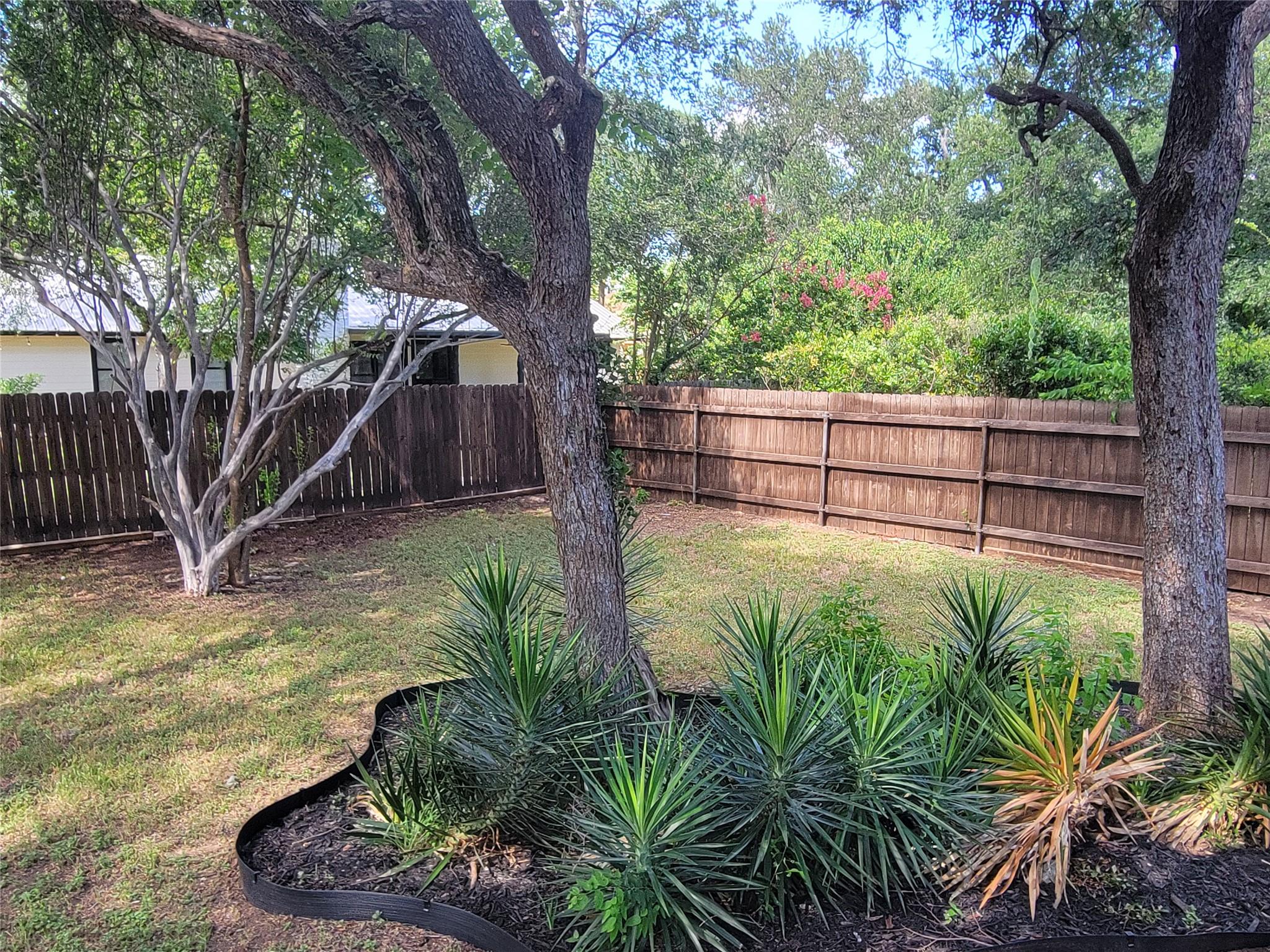 2306 Standish Dr Property Photo 35