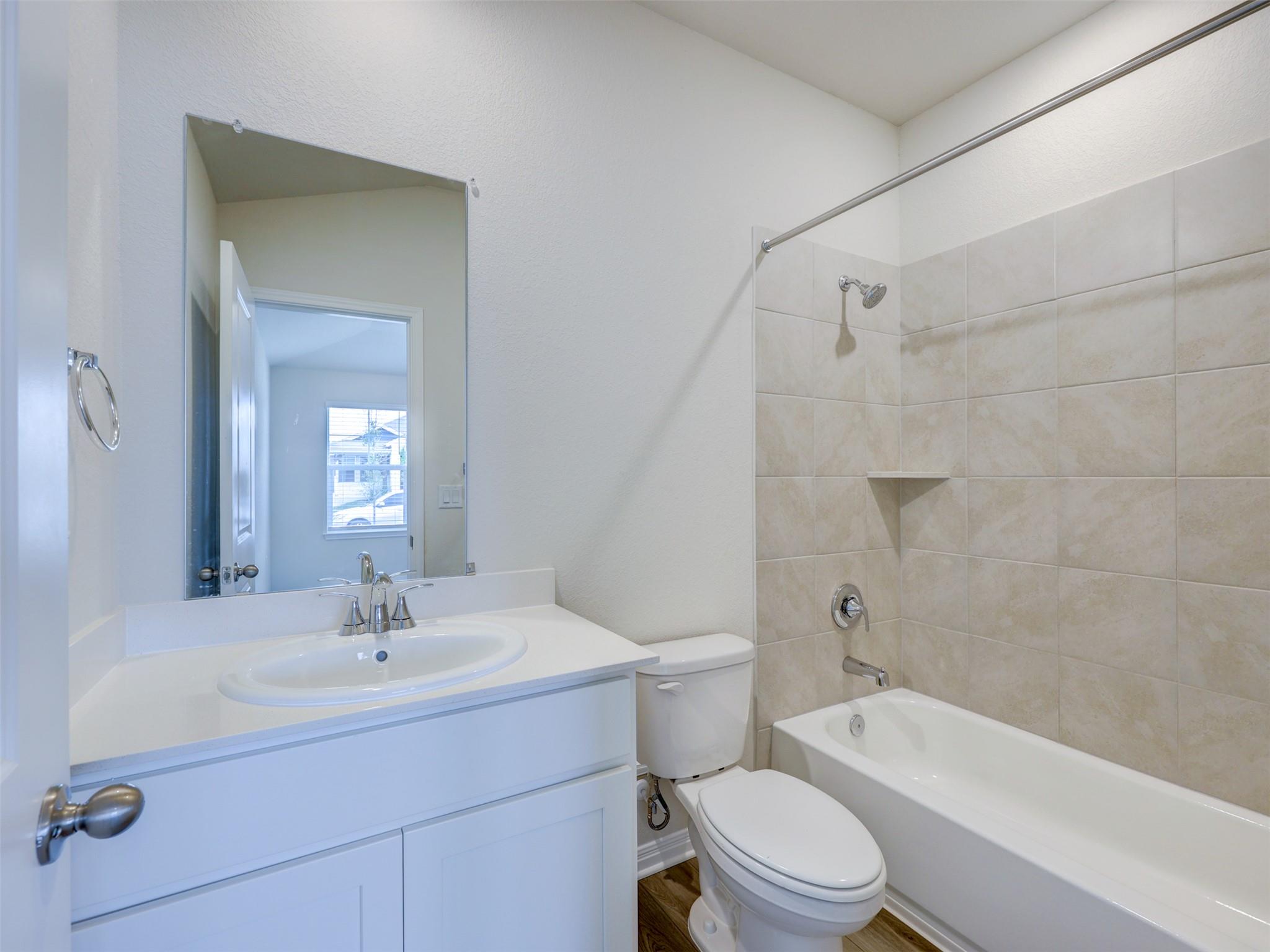 5104 Stockton Ln Property Photo 6