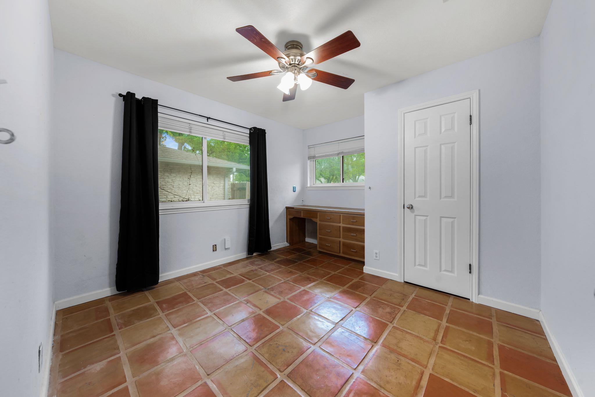 6113 Smith Oak Trl Property Photo 18