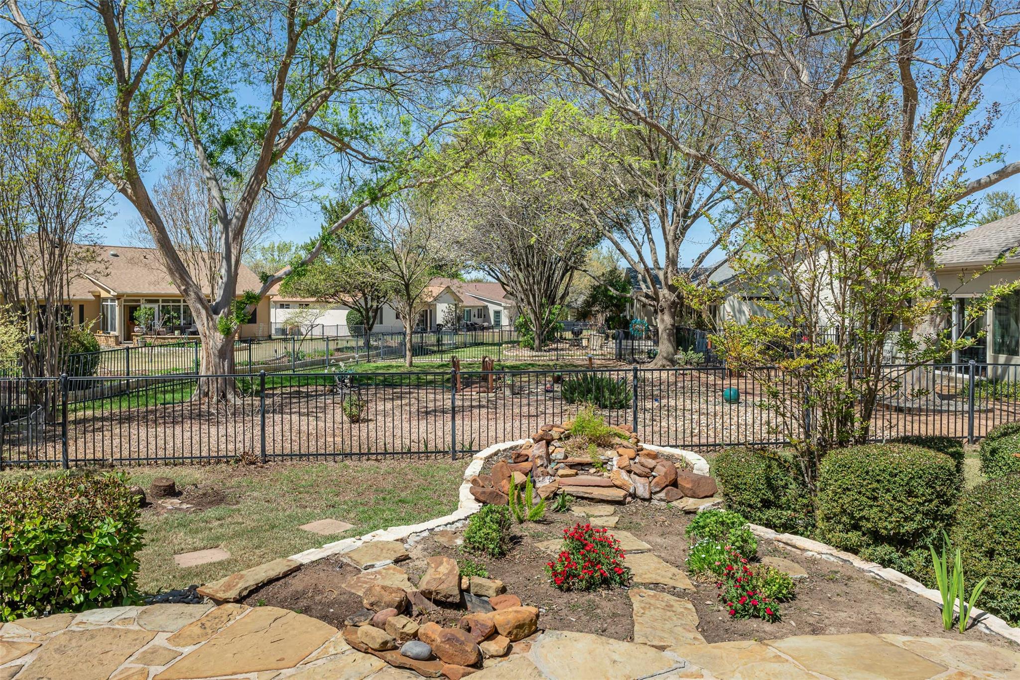 516 Texas Dr Property Photo 14