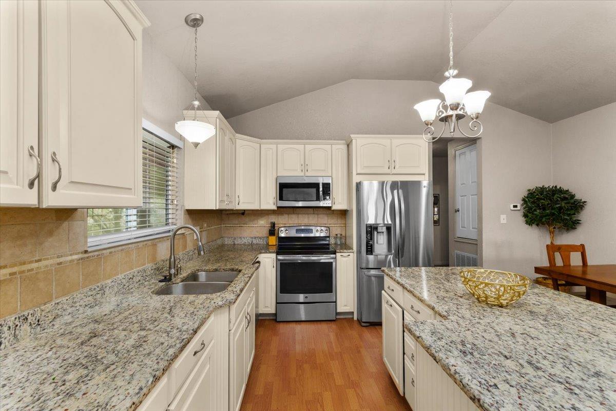4485 Twilight Dr Property Photo 15