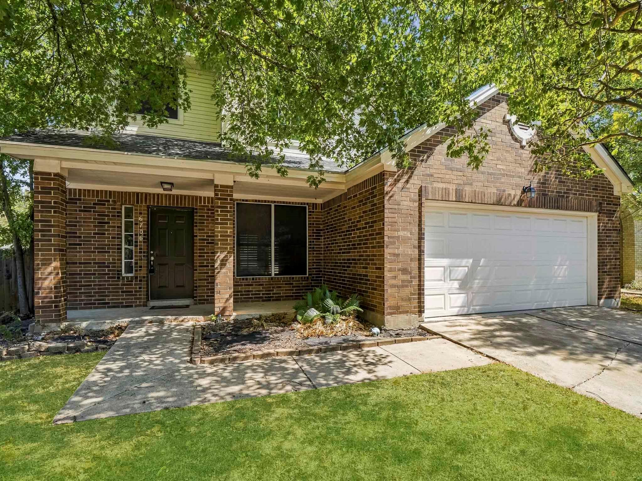 6706 Carisbrooke Ln Property Photo 1