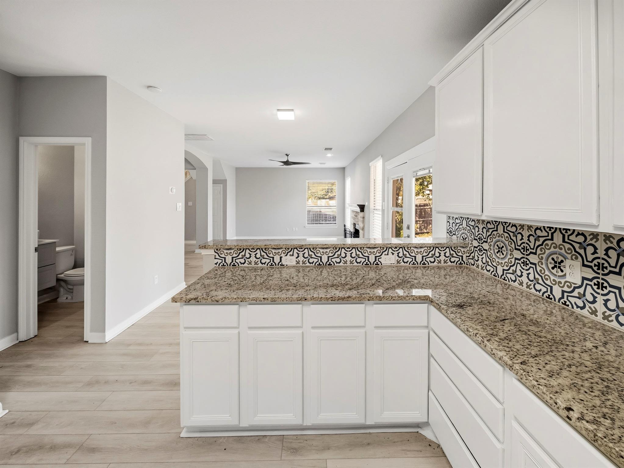6706 Carisbrooke Ln Property Photo 10