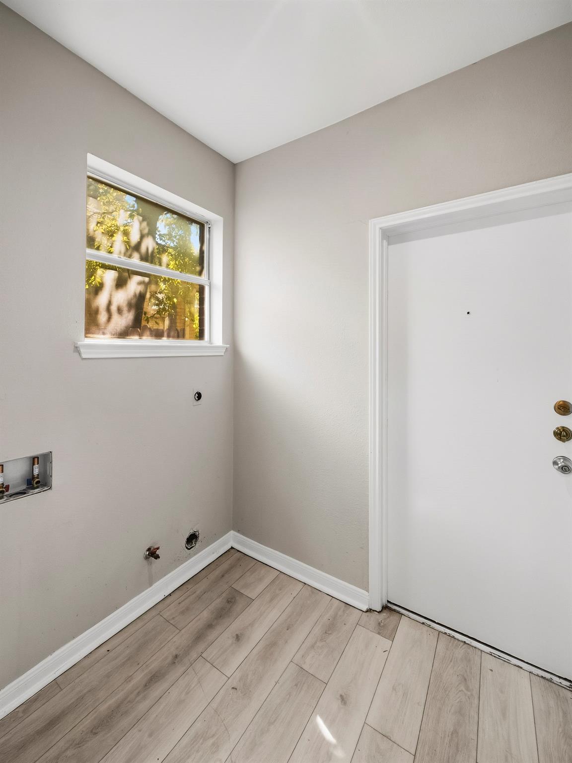 6706 Carisbrooke Ln Property Photo 11
