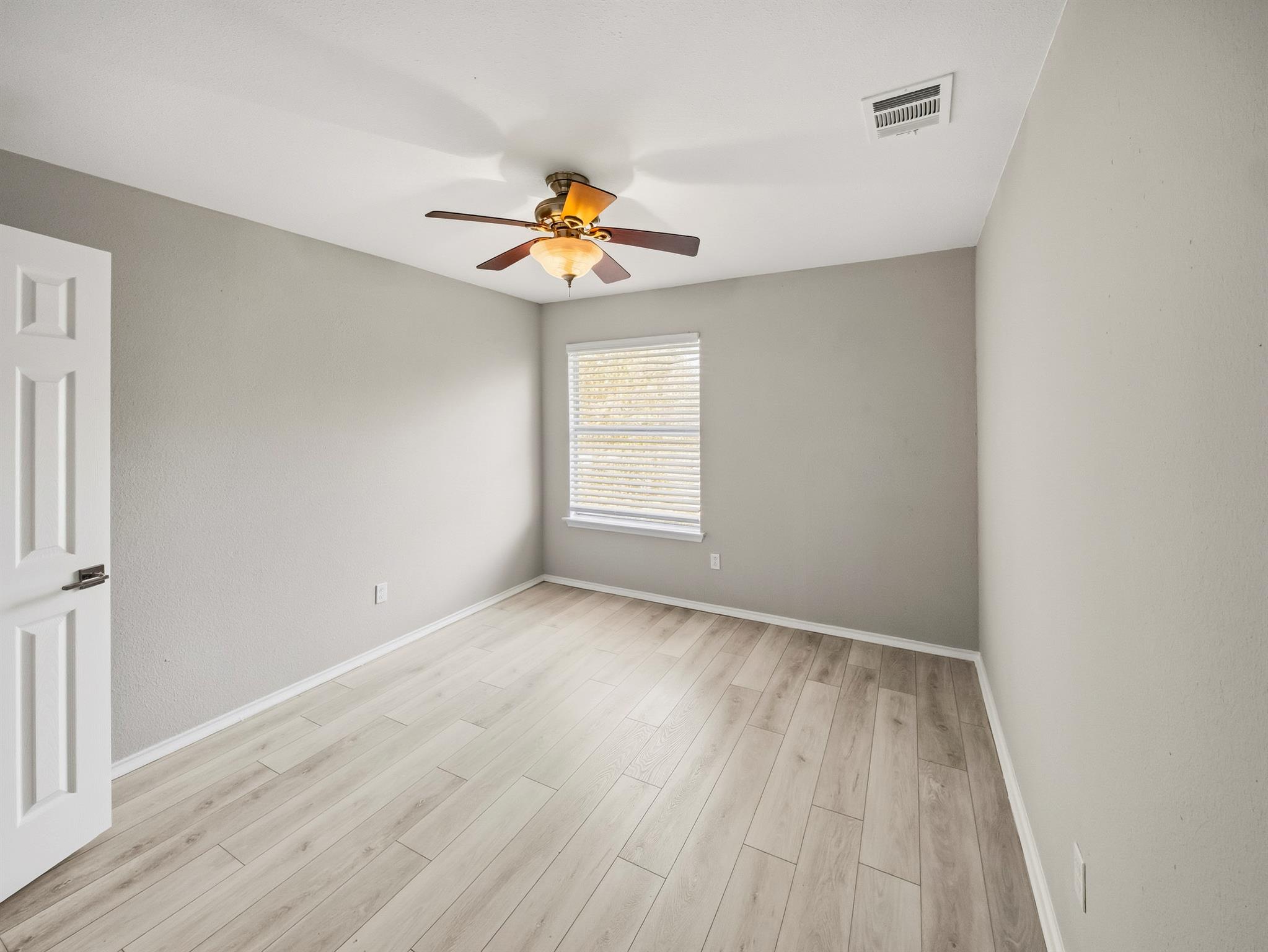 6706 Carisbrooke Ln Property Photo 12