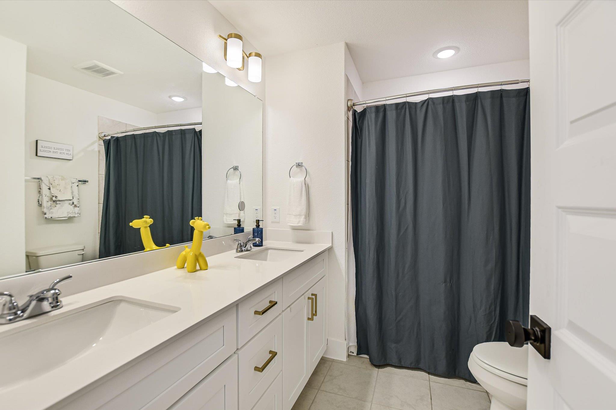 6115 Marsh Ln Property Photo 17