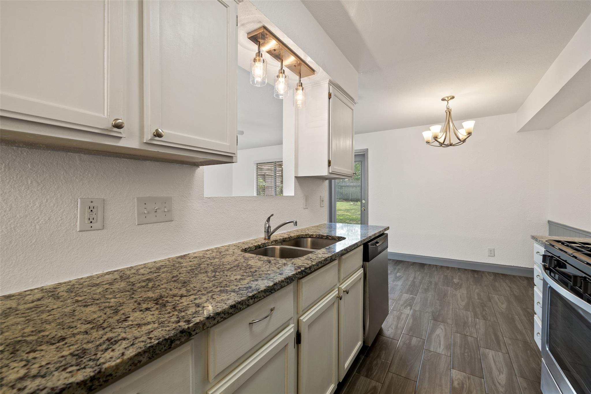 3411 Thomas Kincheon St Property Photo 16