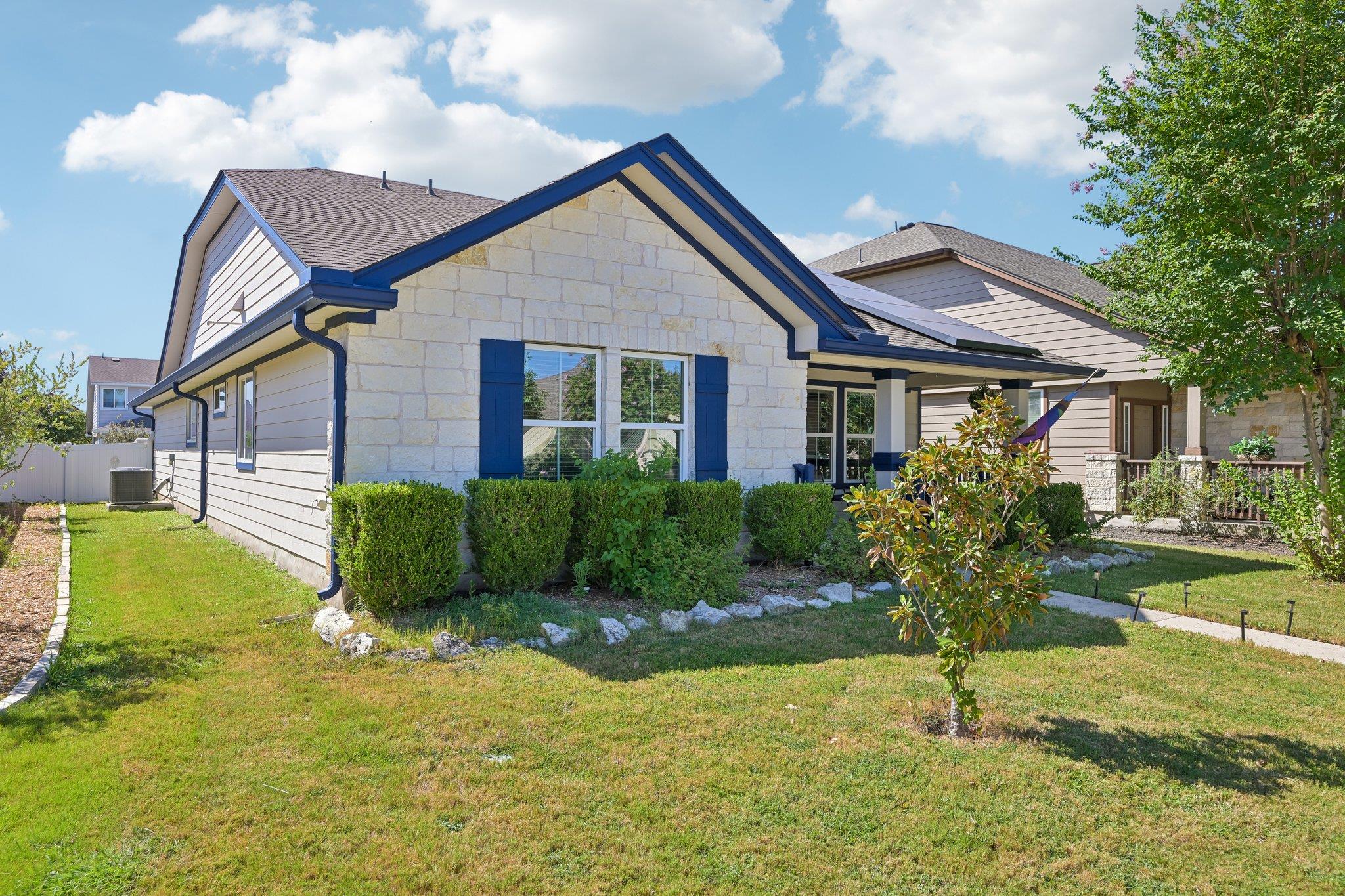 18333 Tallgrass Prairie Dr Property Photo 2