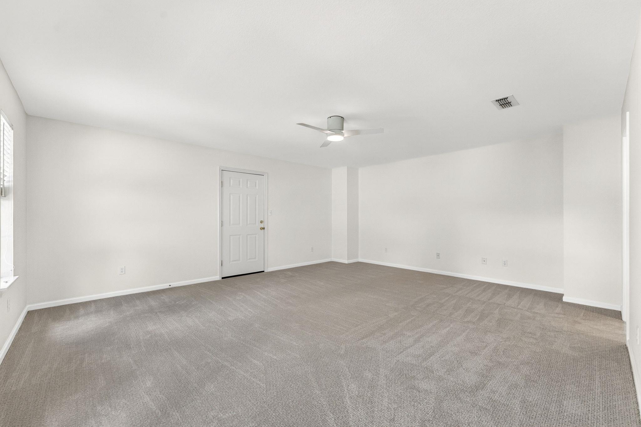 1010 Louise St Property Photo 12