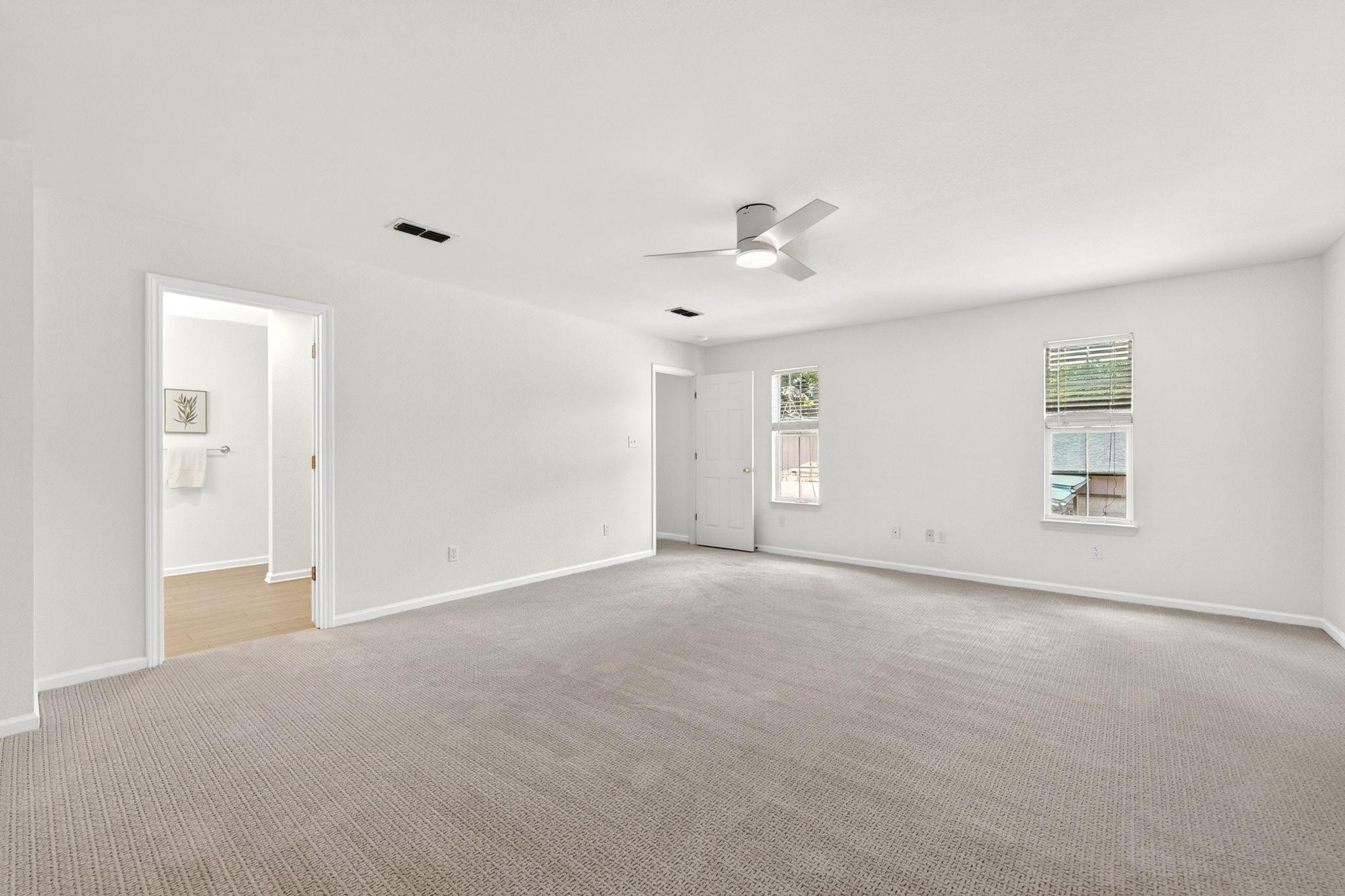 1010 Louise St Property Photo 13