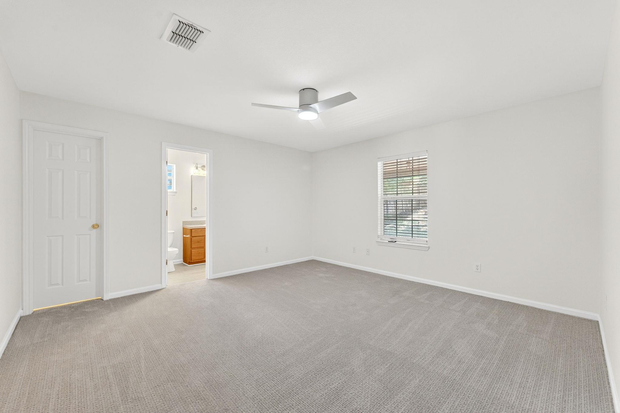 1010 Louise St Property Photo 19